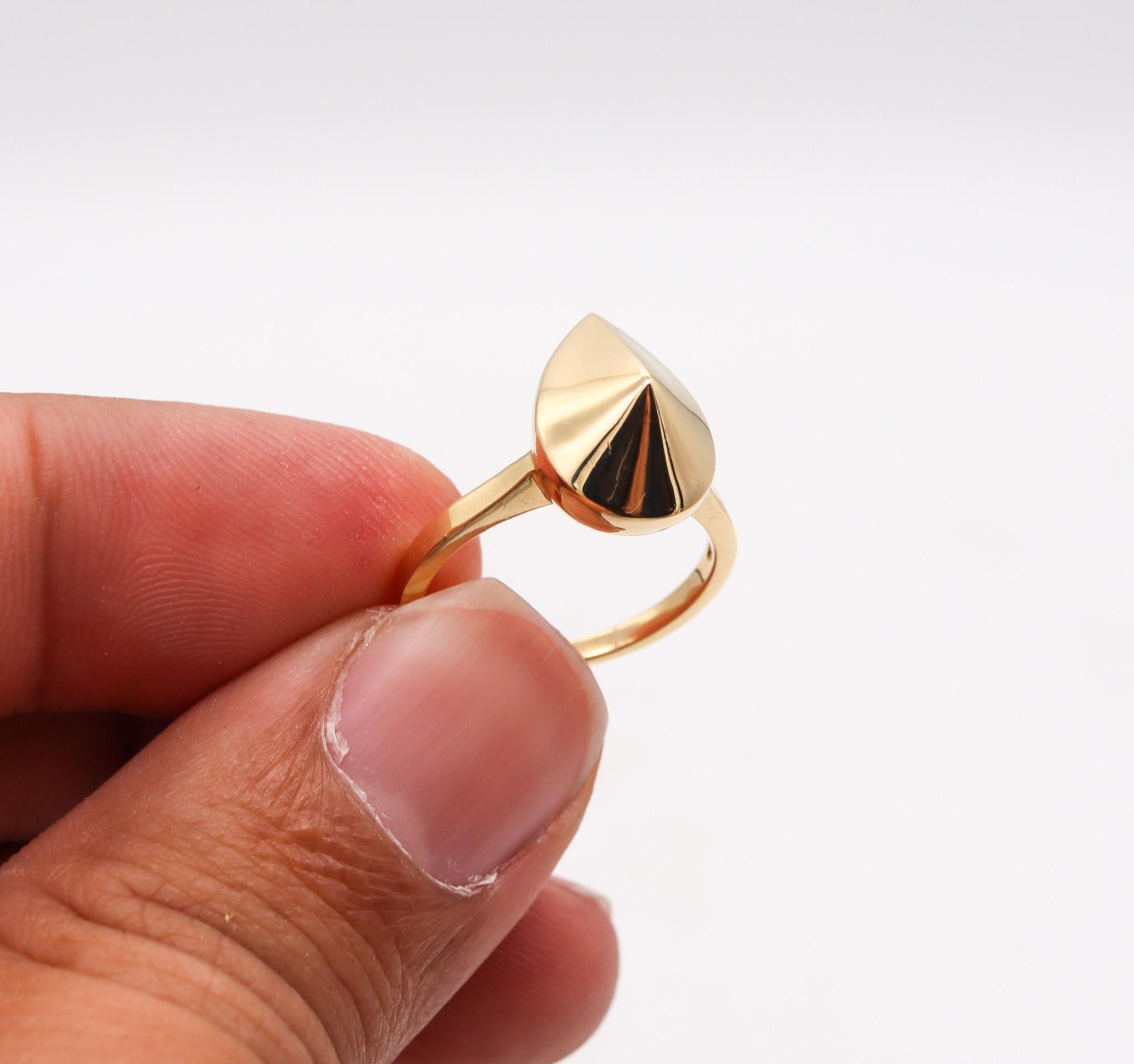 Modern Aletto Brothers Stackable Medium Pear Shaped Geometric Ring in 18kt Yellow Gold For Sale