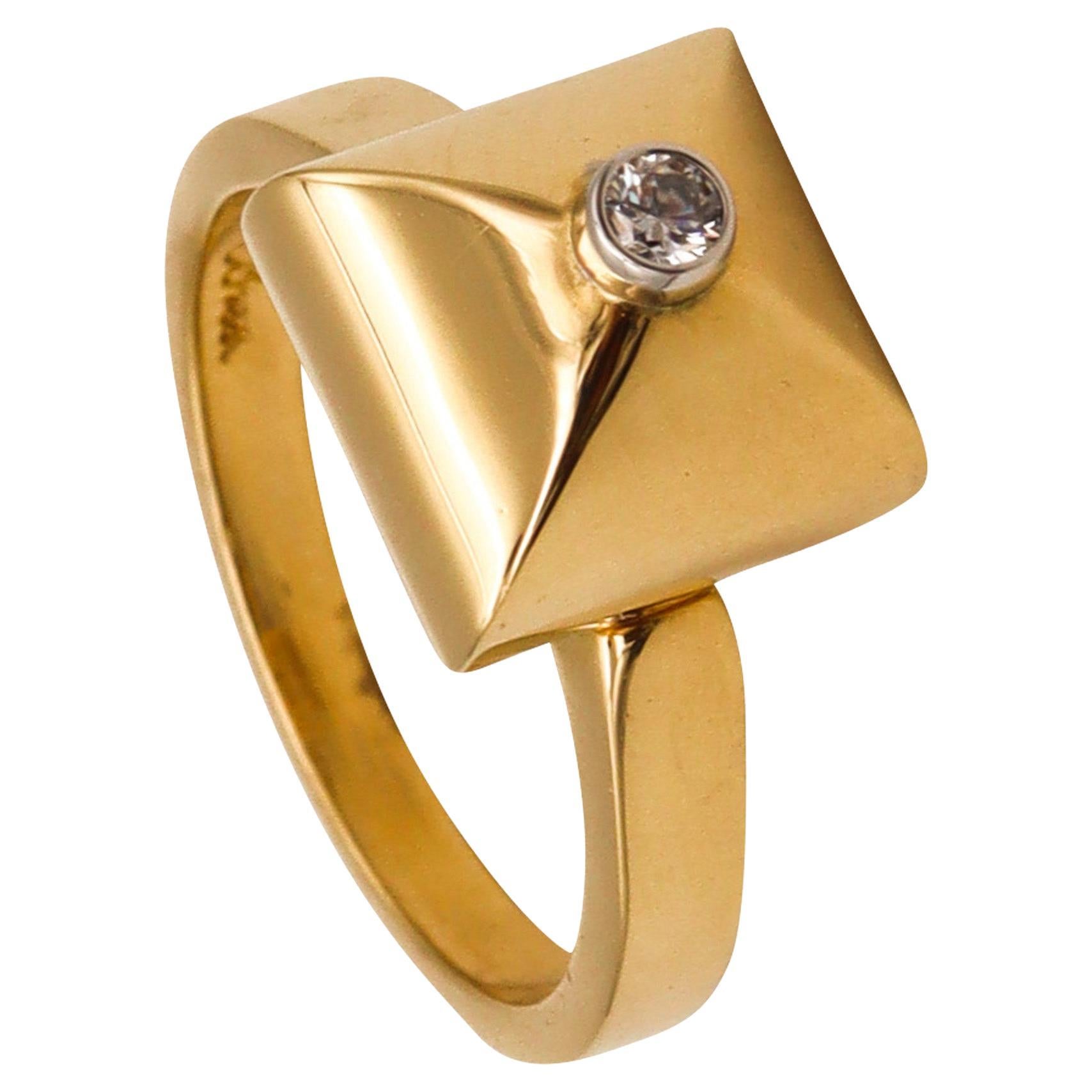 Aletto Brothers Stackable Small Pyramide Ring in 18kt Yellow Gold with Diamond For Sale