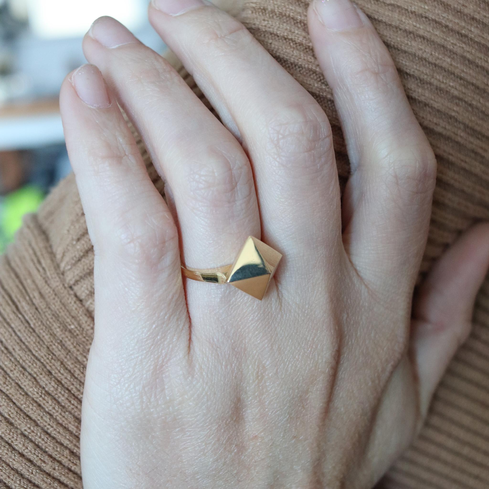 Aletto Brothers Stackable Small Triangular Geometric Ring in 18kt Yellow Gold For Sale 3