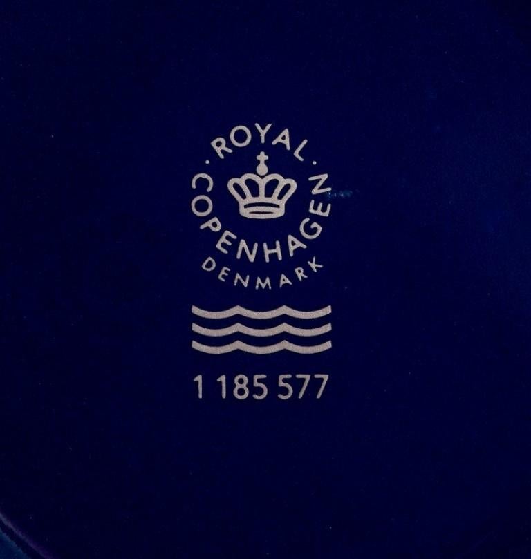 20th Century Alev Siesbye for Royal Copenhagen. Large porcelain bowl with blue glaze For Sale