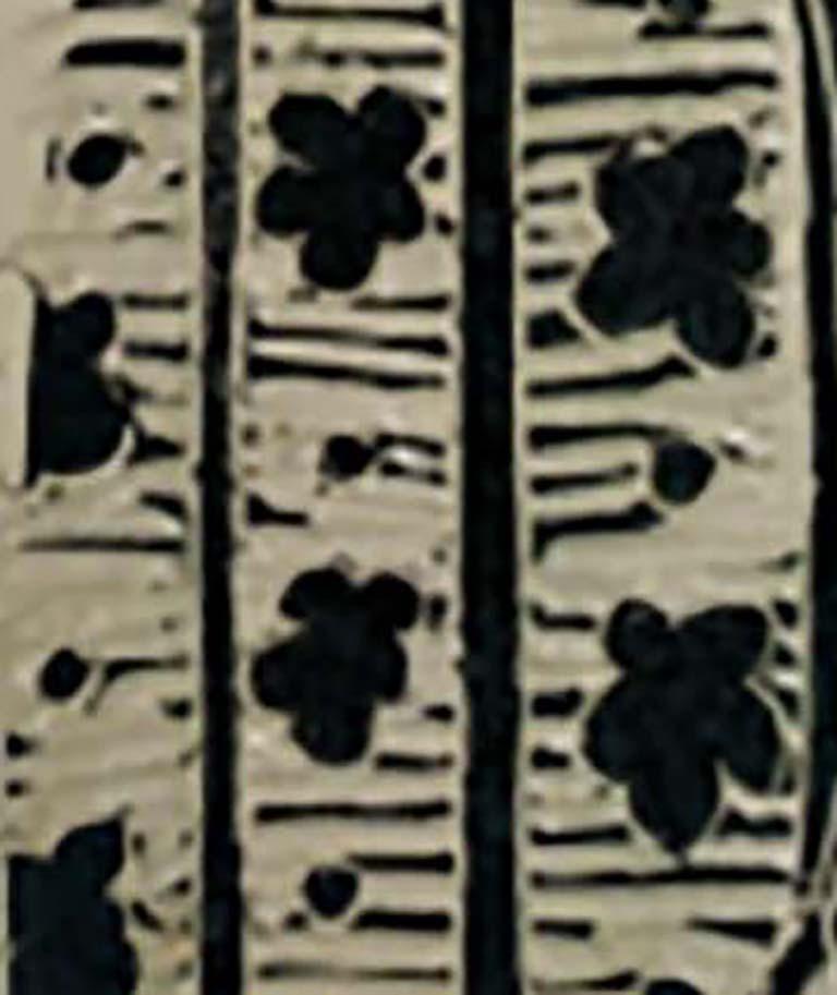 Bamboo Backbone Woman Portrait. Carved Porcelain Wall Sculpture im Angebot 2