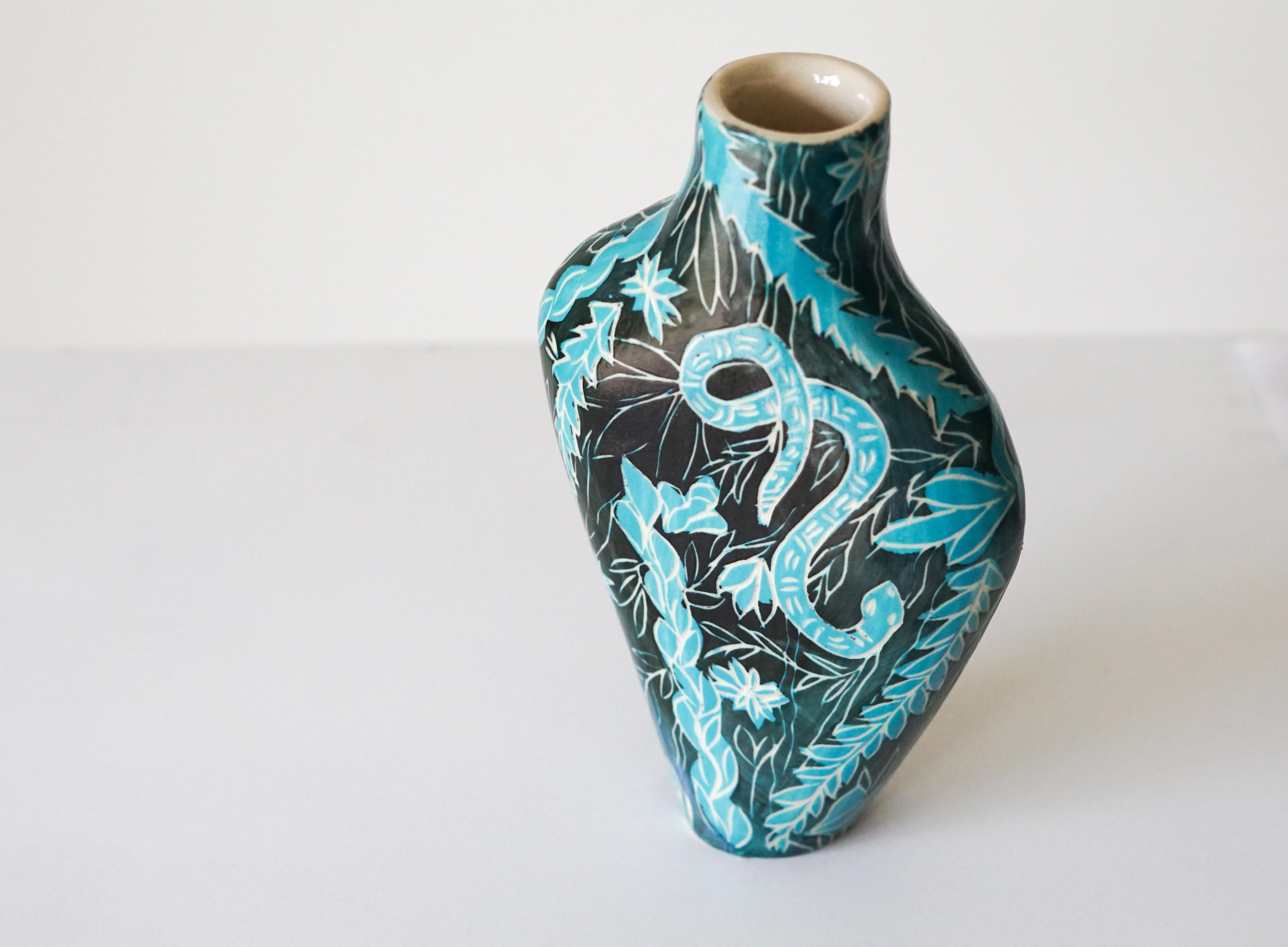 Charming Snakes,  Ceramic Vase sculpture For Sale 5