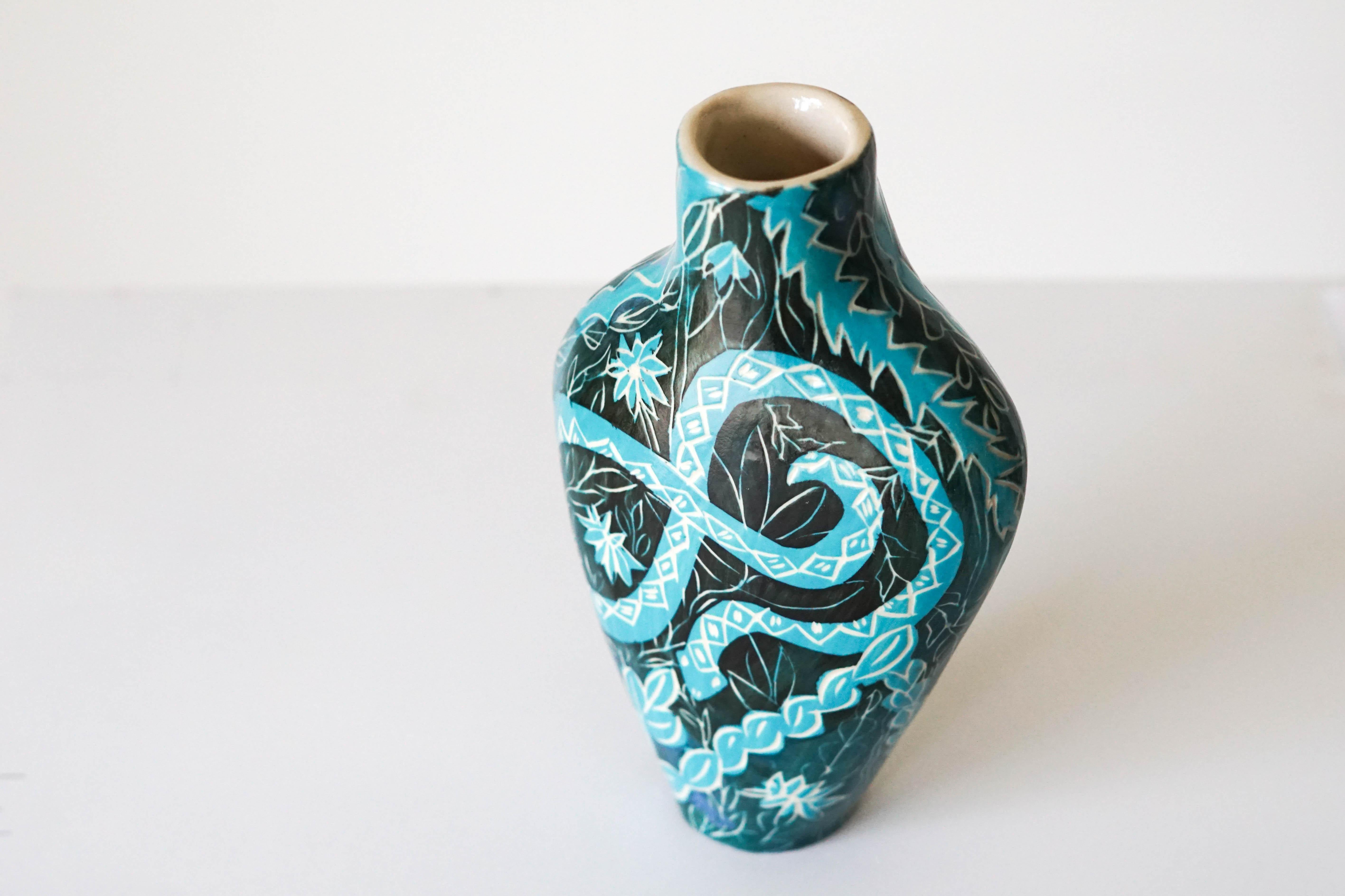 Charming Snakes,  Ceramic Vase sculpture For Sale 10