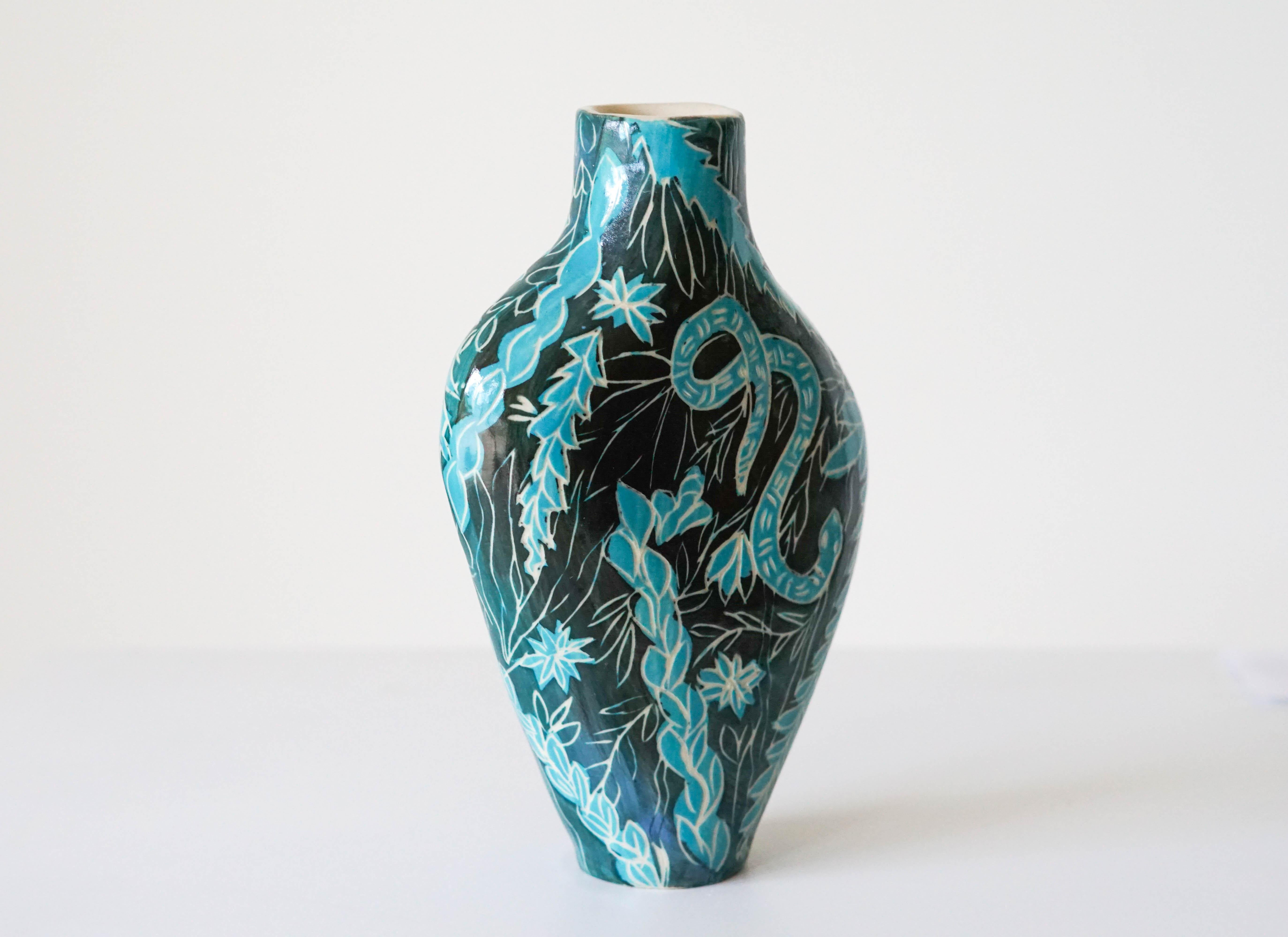 Charming Snakes,  Ceramic Vase sculpture For Sale 2