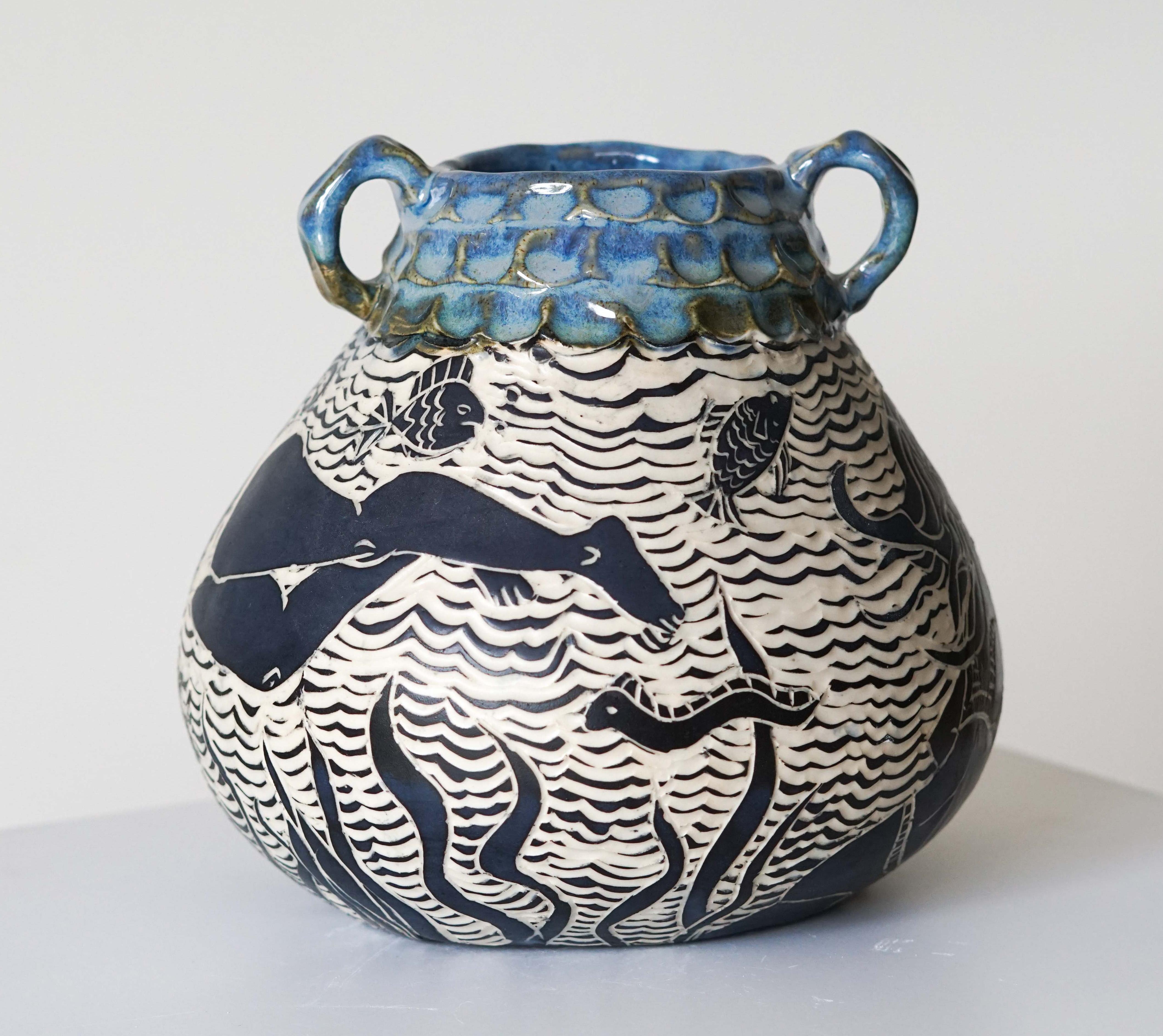 Il mito della creazione,  Vaso scultura in ceramica fatto a mano