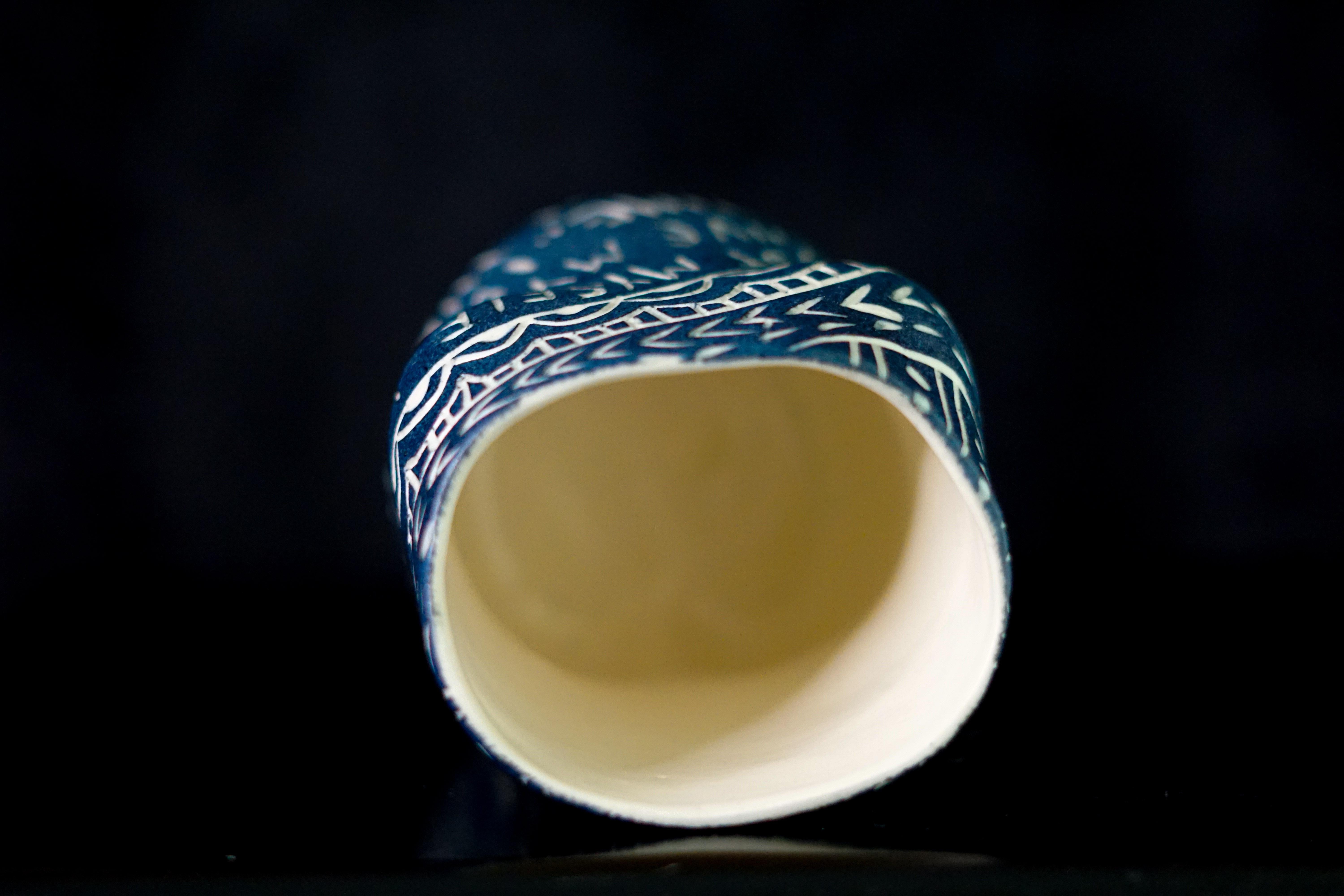 I lost myself..., Porcelain Cup with Sgraffito Detailing - Modern Sculpture by Alex Hodge