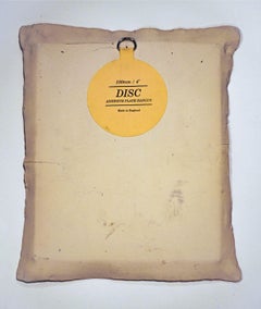 La montagne d'une femme, portrait, sculpture murale en porcelaine sculptée.