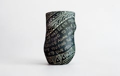 "Habíamos sido Montañas..." Taza de porcelana con detalles esgrafiados