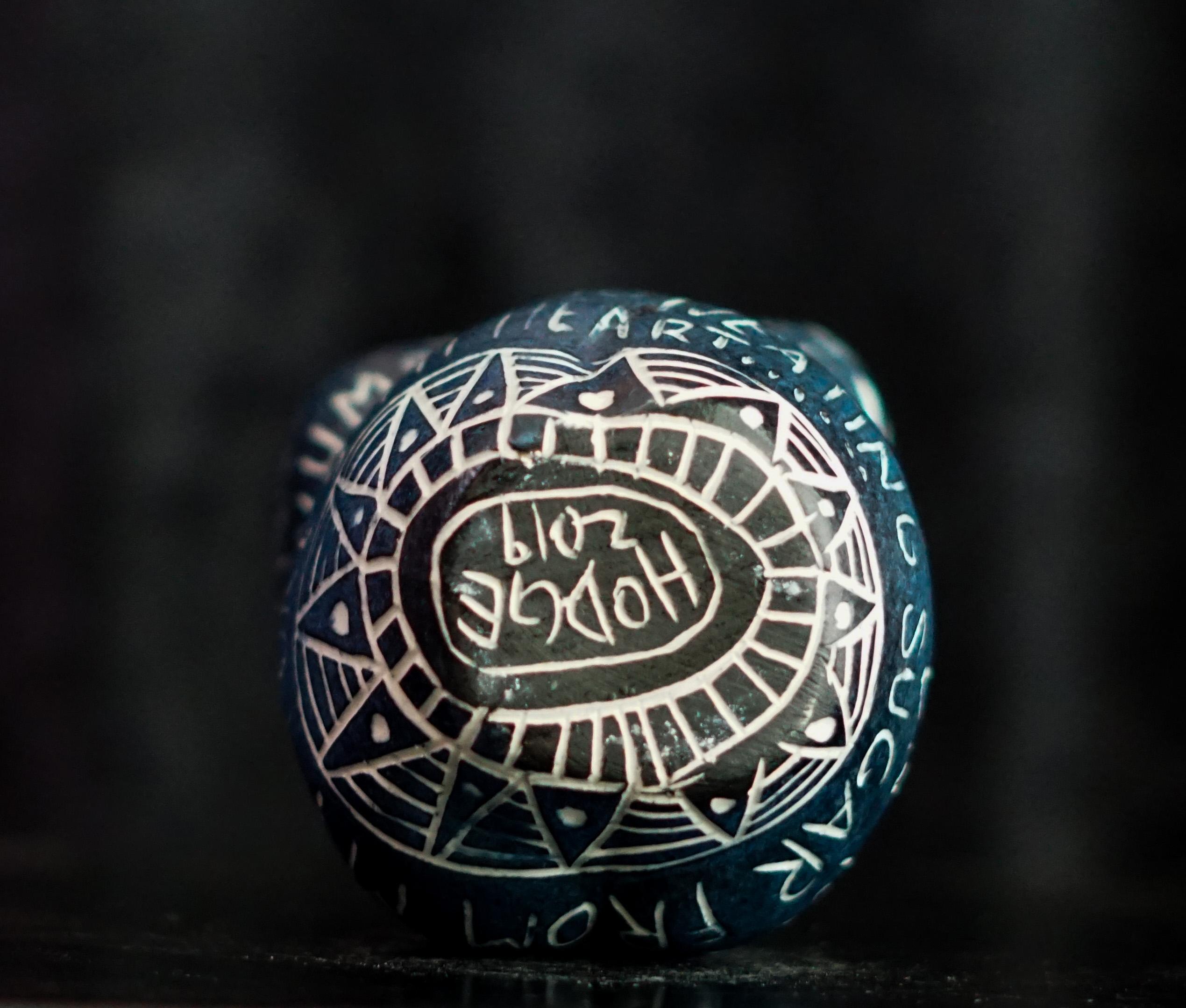 Tu Pintalabios Me Dejó Un Moratón Y Me Creció En La Caja Torácica.. Taza de porcelana en venta 3