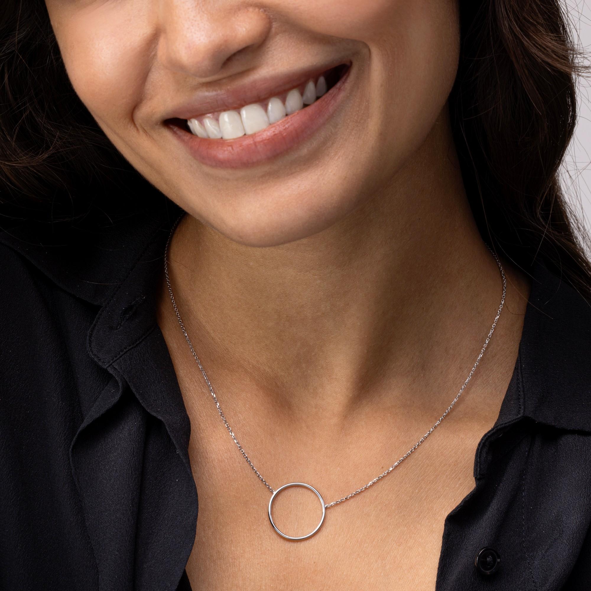 Alex Jona design collection, hand crafted in Italy, 18 karat white gold hoop chain necklace.

Alex Jona jewels stand out, not only for their special design and for the excellent quality of the gemstones, but also for the careful attention given to