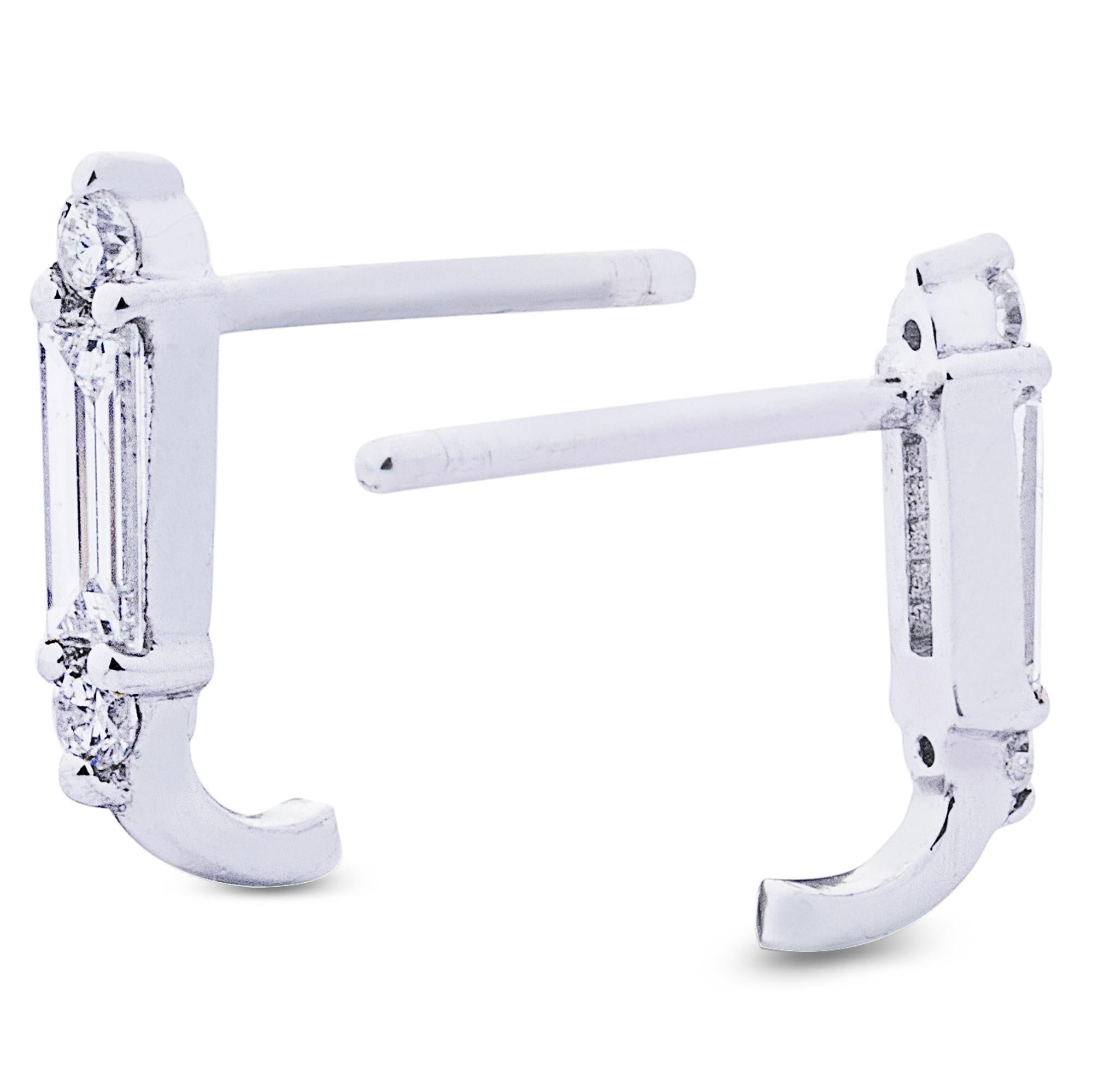 Taglio rotondo Alex Jona 18 Karat White Gold White Diamond Stud Earrings in vendita