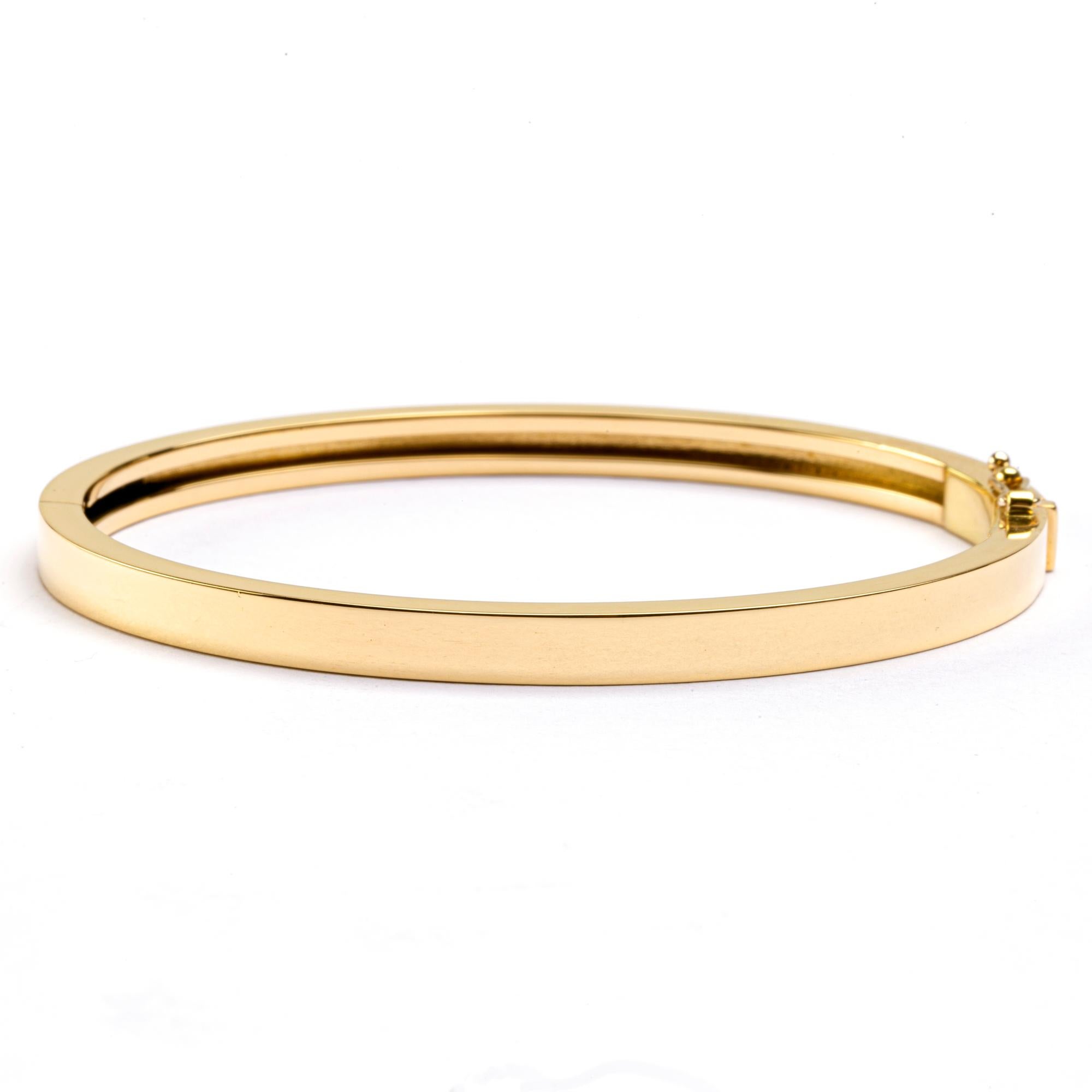 18 karat gold bangle bracelet