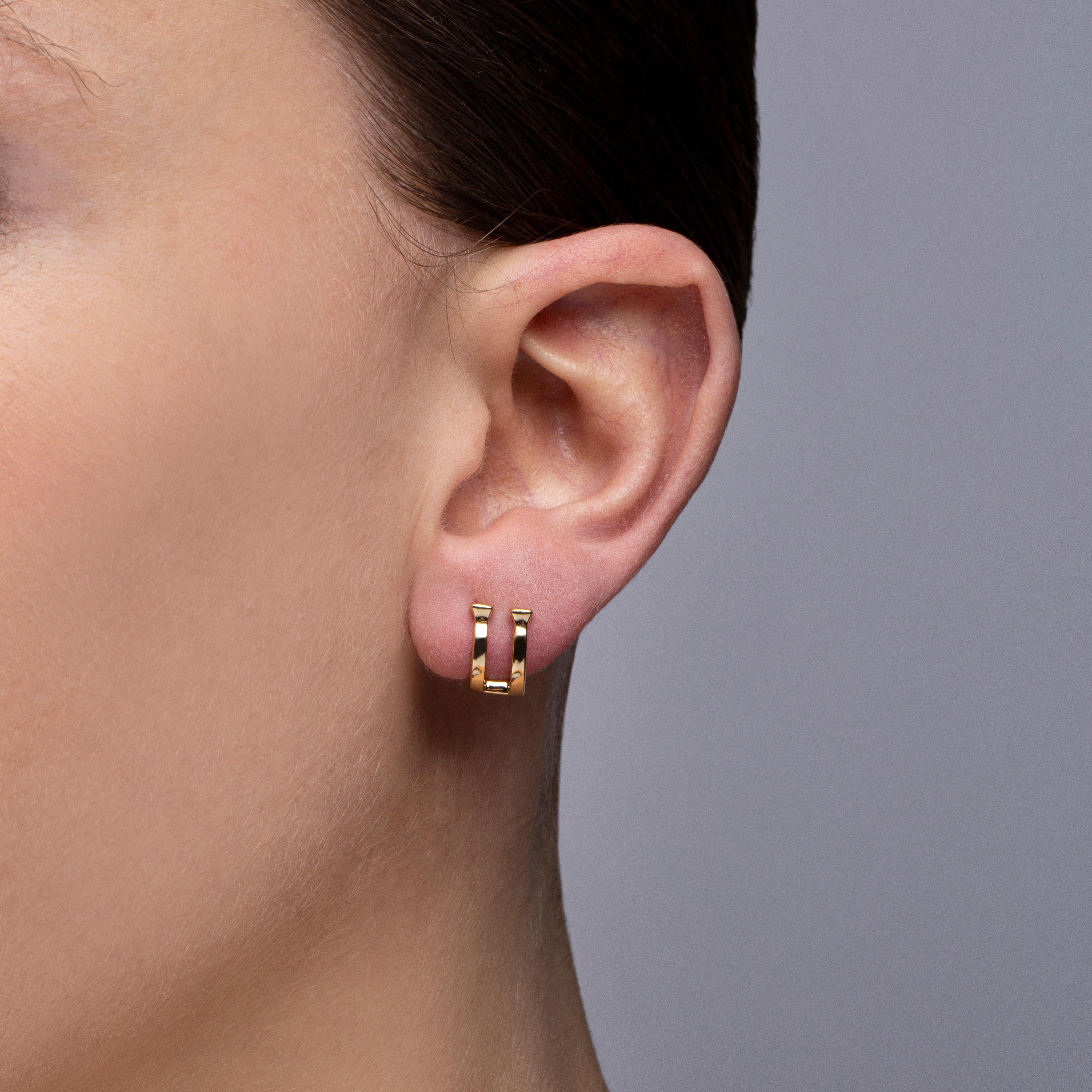Alex Jona design collection, hand crafted in Italy, 18 karat yellow gold horse nail stud earrings. 

Alex Jona jewels stand out, not only for their special design and for the excellent quality of the gemstones, but also for the careful attention
