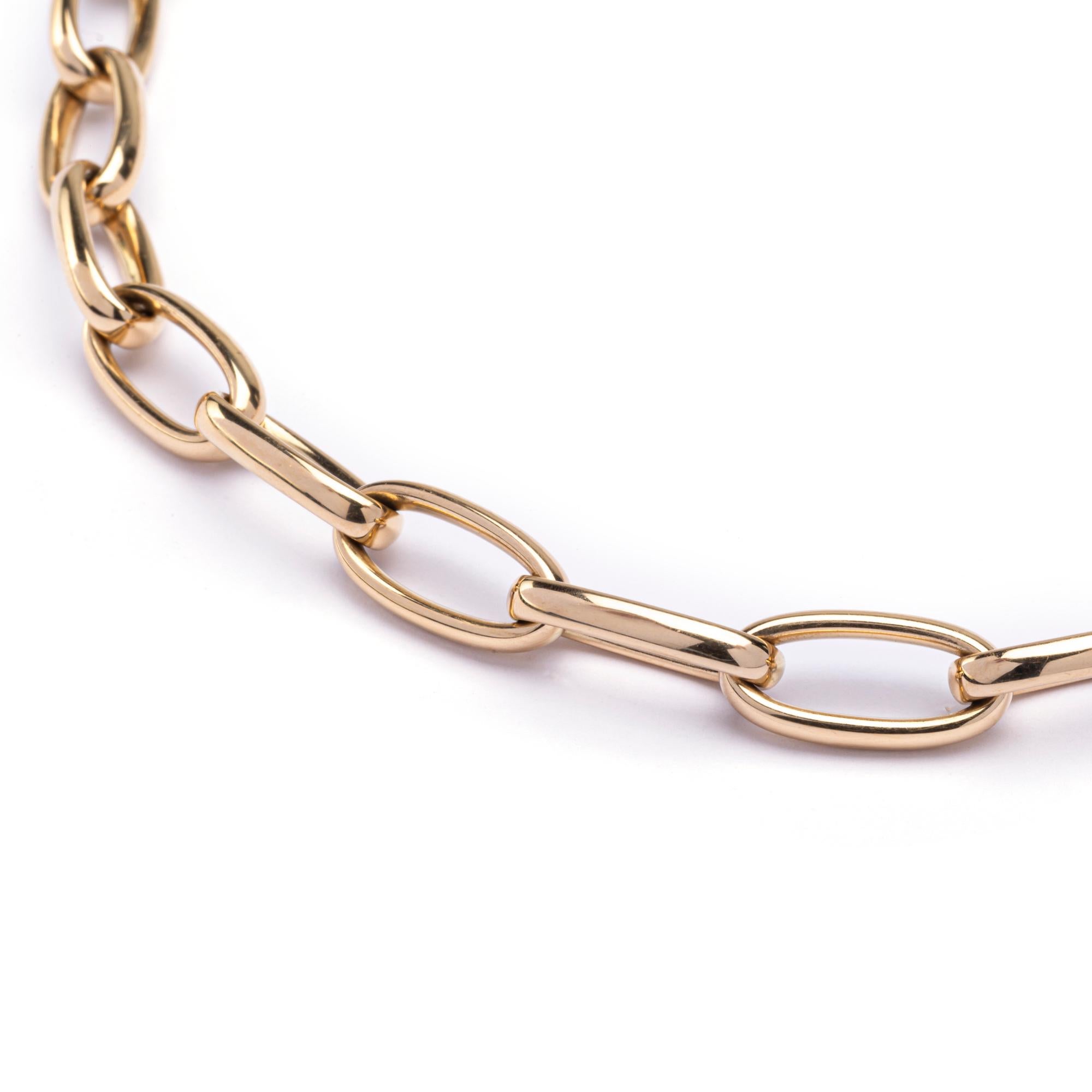 Alex Jona Design Collection, Hand crafted in Italy, 18 karat yellow gold link chain necklace. 
Dimension : L 16.73 in X W 0.36 in - L 42,5 cm X W 9.1 mm

Alex Jona jewels stand out, not only for their special design and for the excellent quality of
