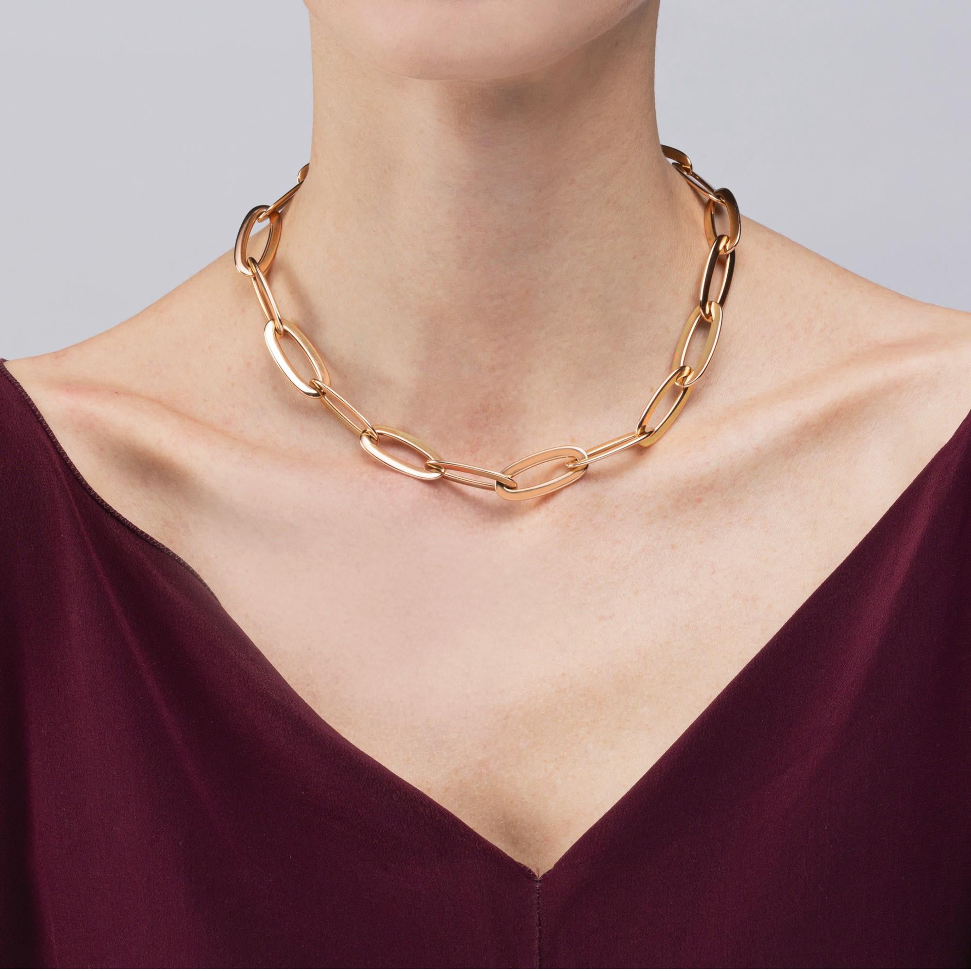 Alex Jona Design Collection, Hand crafted in Italy, 18 karat yellow gold 16.9 inch-43cm long link chain necklace. 

Alex Jona jewels stand out, not only for their special design and for the excellent quality of the gemstones, but also for the