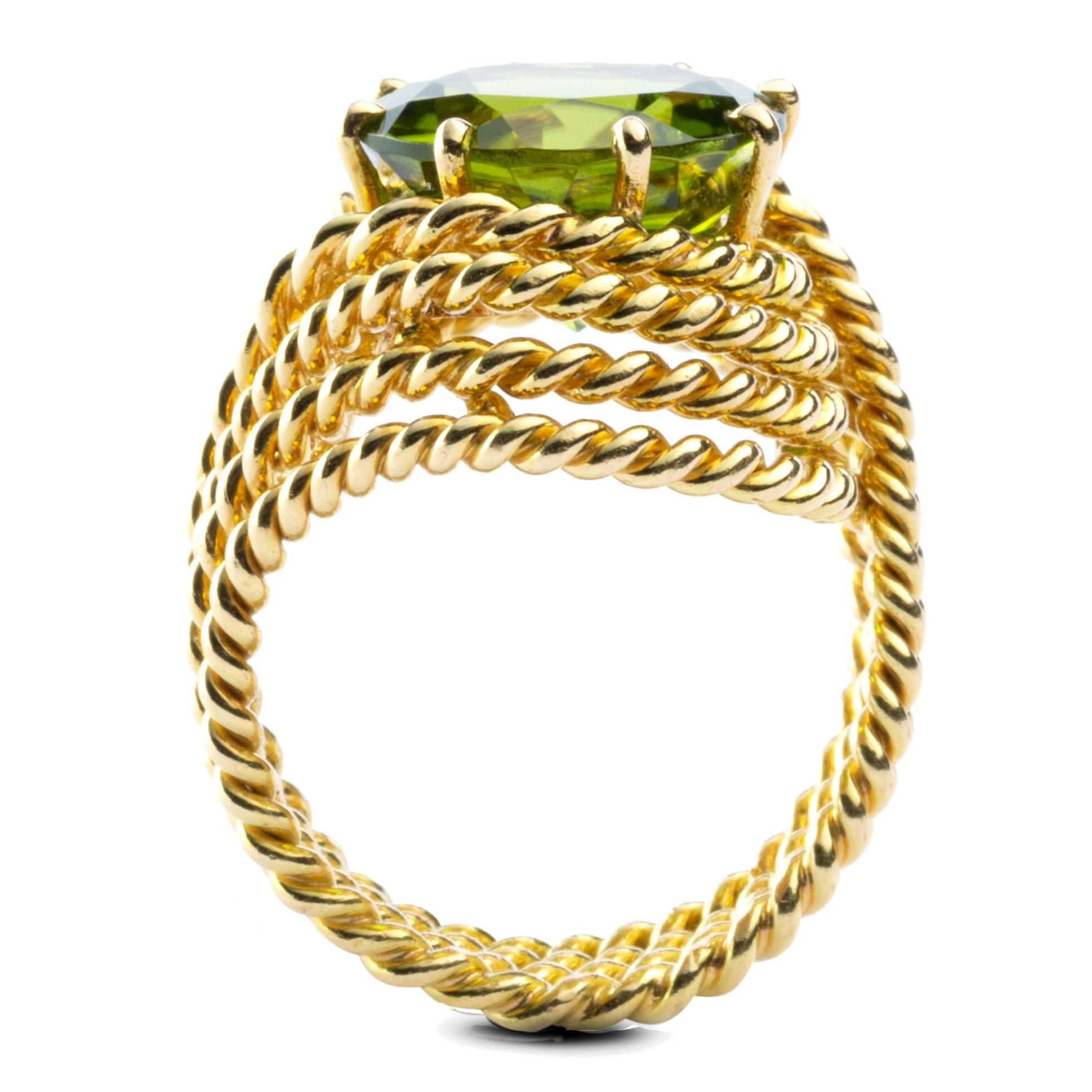 Alex Jona 18 Karat Yellow Gold Peridot Nou Nou Ring For Sale 1