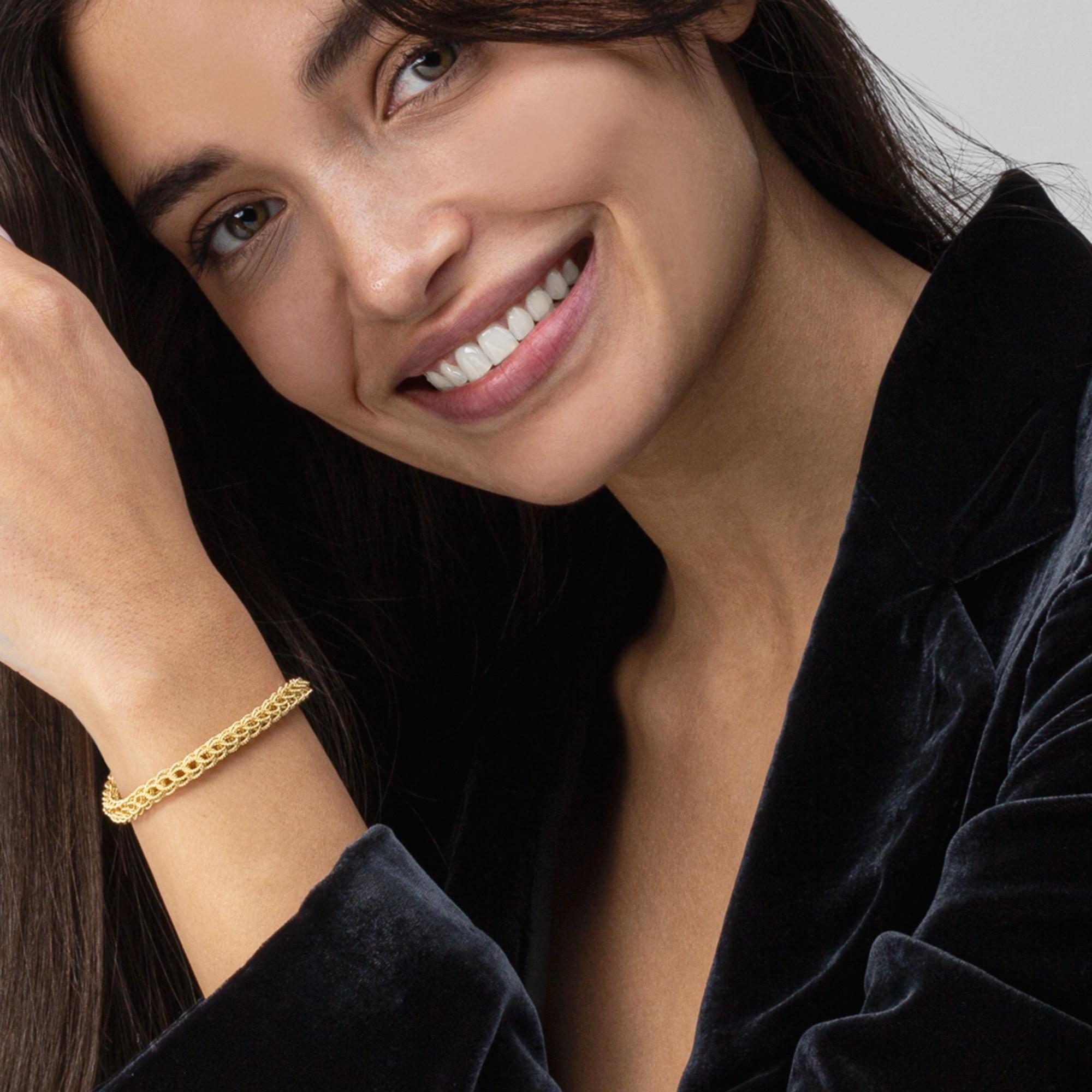 Women's Alex Jona 18 Karat Yellow Gold Pizzo Link Bracelet For Sale