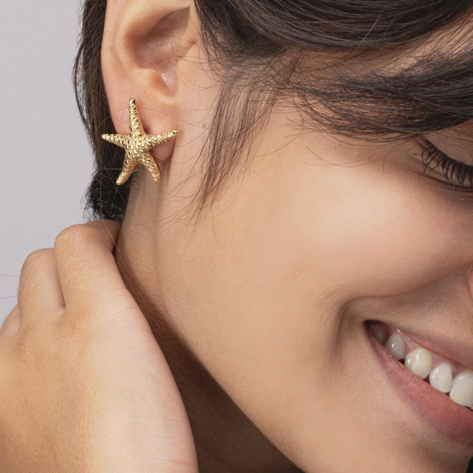 Women's Alex Jona 18 Karat Yellow Gold Starfish Earrings For Sale