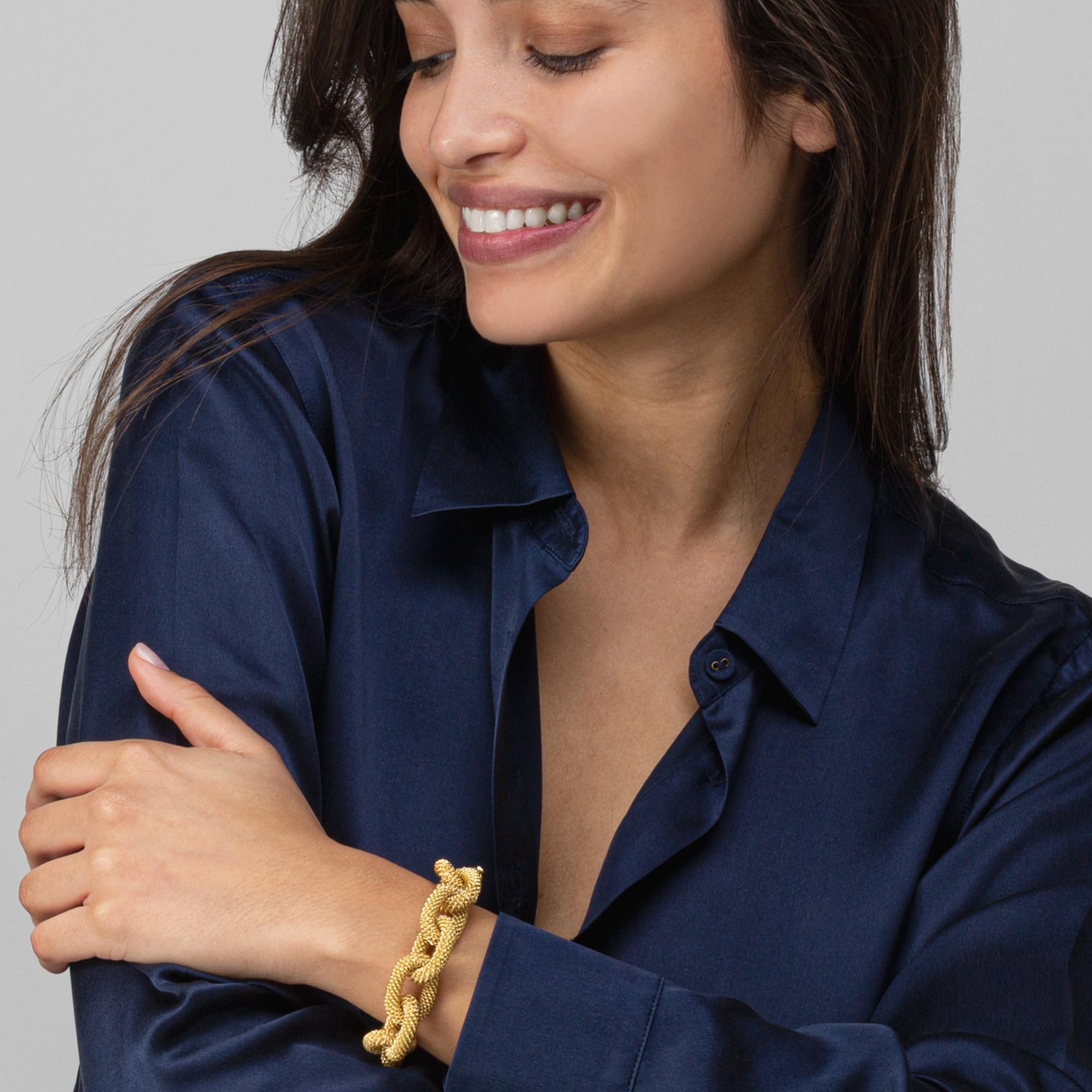 Women's or Men's Alex Jona 18 Karat Yellow Gold Woven Link Chain Bracelet For Sale