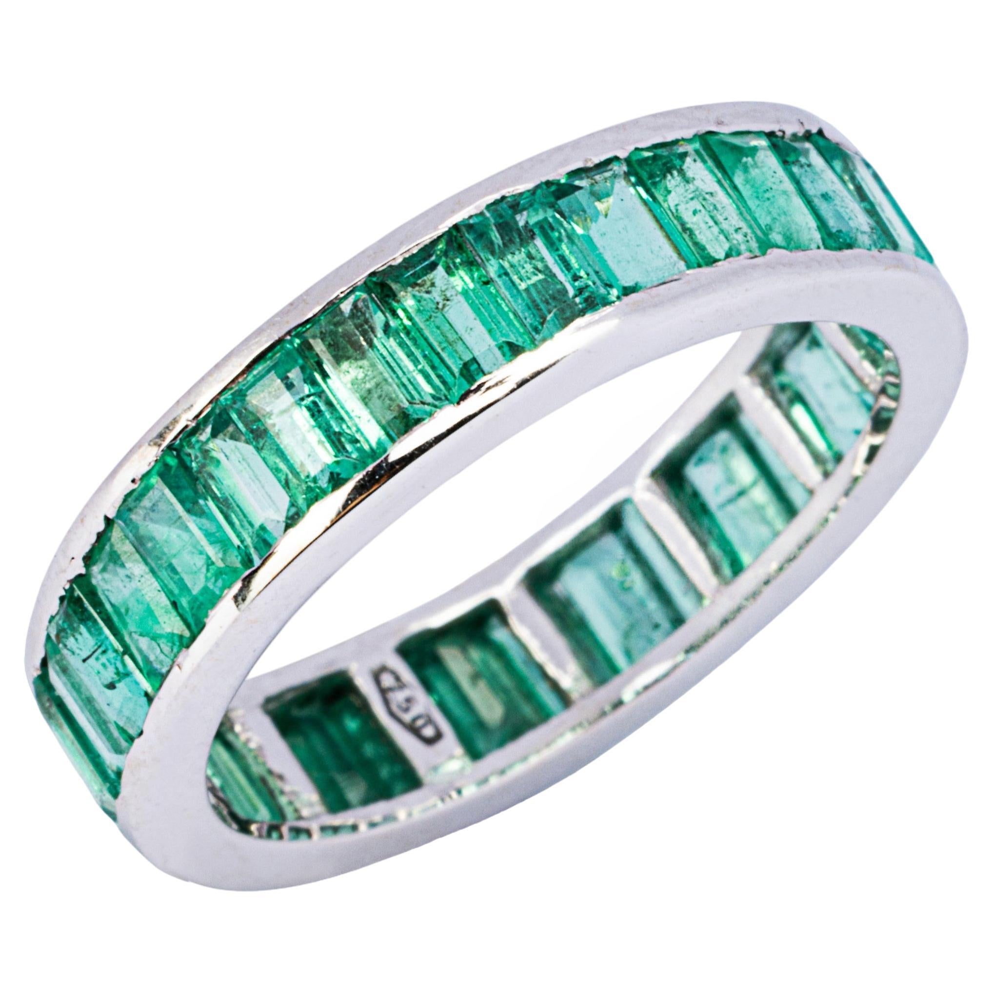 Alex Jona 18K Weißgold Eternity Band Ring, 3,23ct Baguette Smaragde