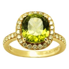 Alex Jona 18K Yellow Gold Peridot Ring with White Diamonds
