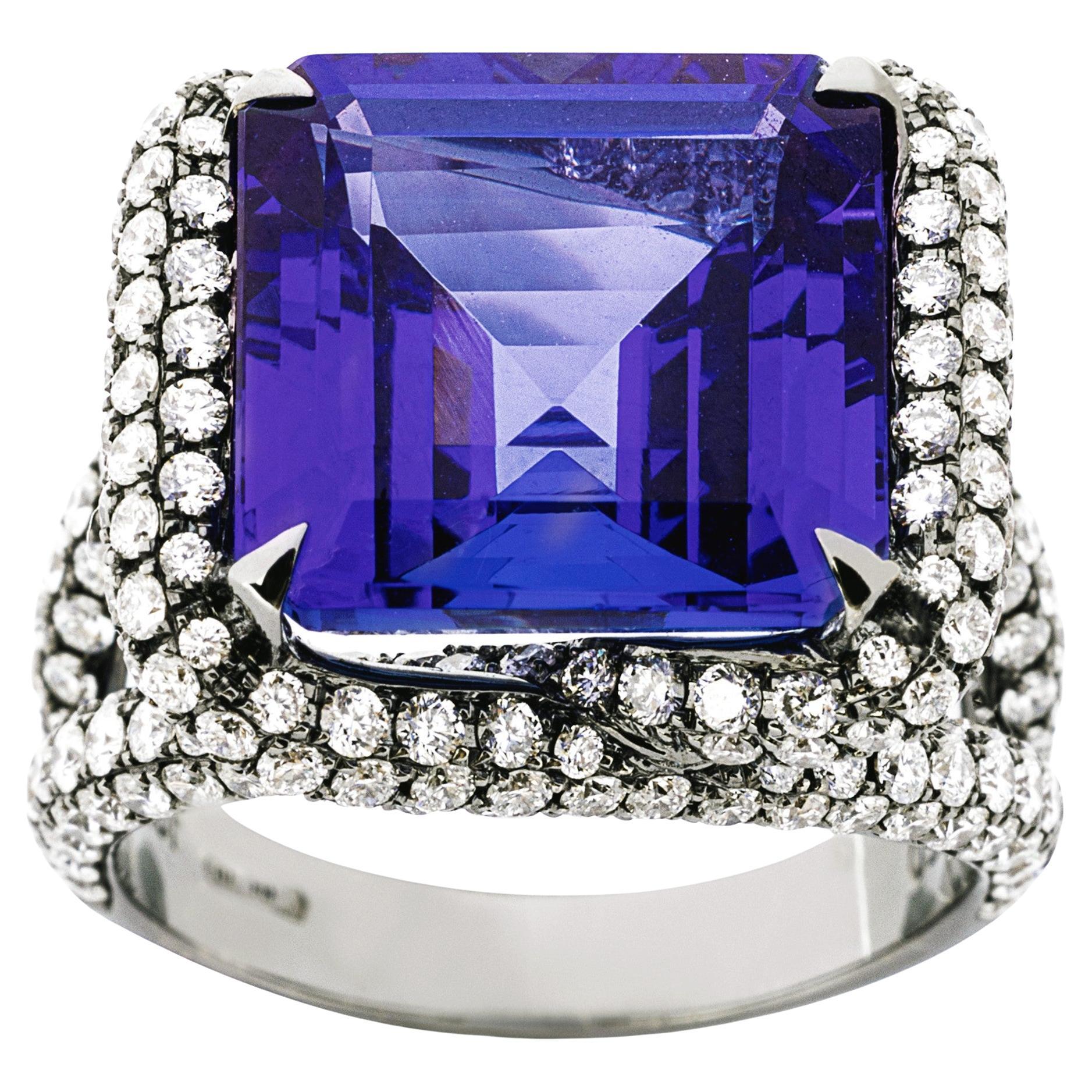 Alex Jona 9.9 Carat Tanzanite White Diamond Gold Solitaire Cocktail Ring For Sale