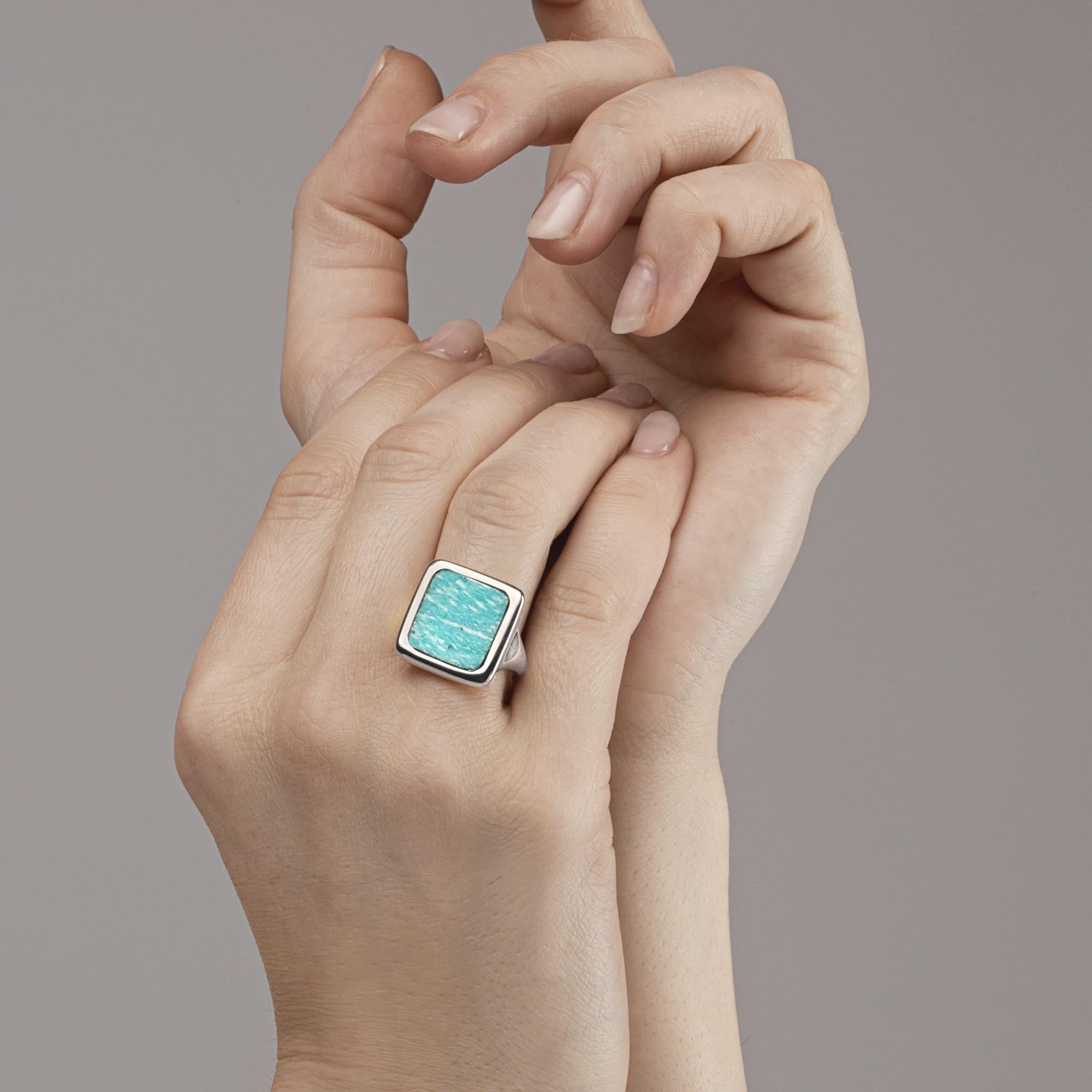 Alex Jona design collection, hand crafted in Italy, sterling silver ring set with a squared flat cut Amazonite
Alex Jona jewels stand out, not only for their special design and for the excellent quality of the gemstones, but also for the careful