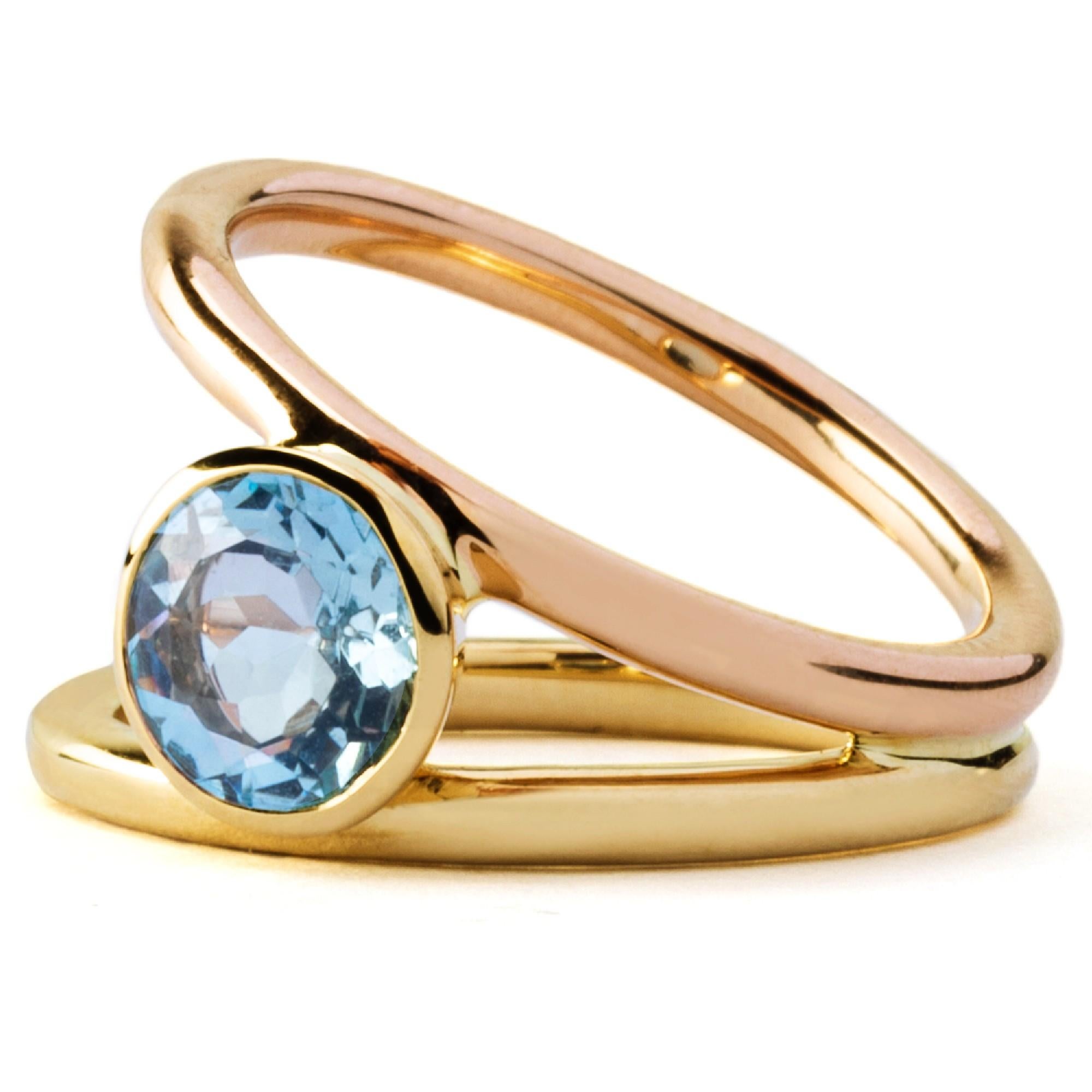 Round Cut Alex Jona Aquamarine Rose & Yellow Gold Solitaire Ring For Sale