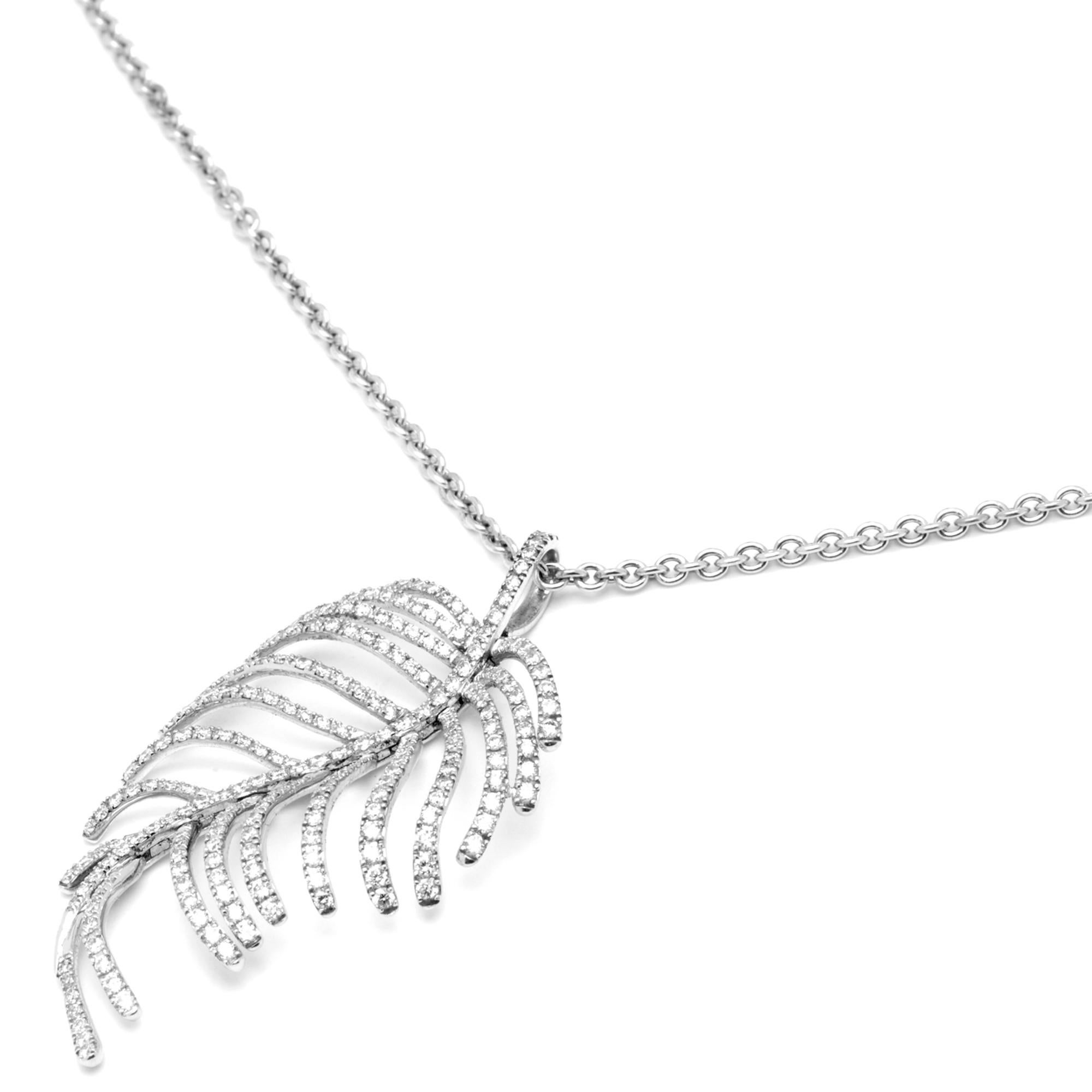 Donna Ciondolo a forma di piuma in oro bianco 18 carati con diamante bianco articolato di Alex Jona in vendita