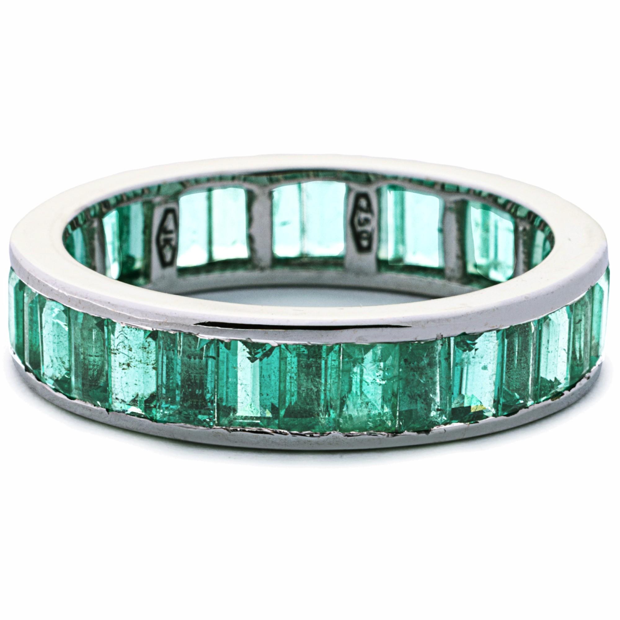 Women's Alex Jona Baguette Cut Emerald 18 Karat White Gold Eternity Band Ring For Sale