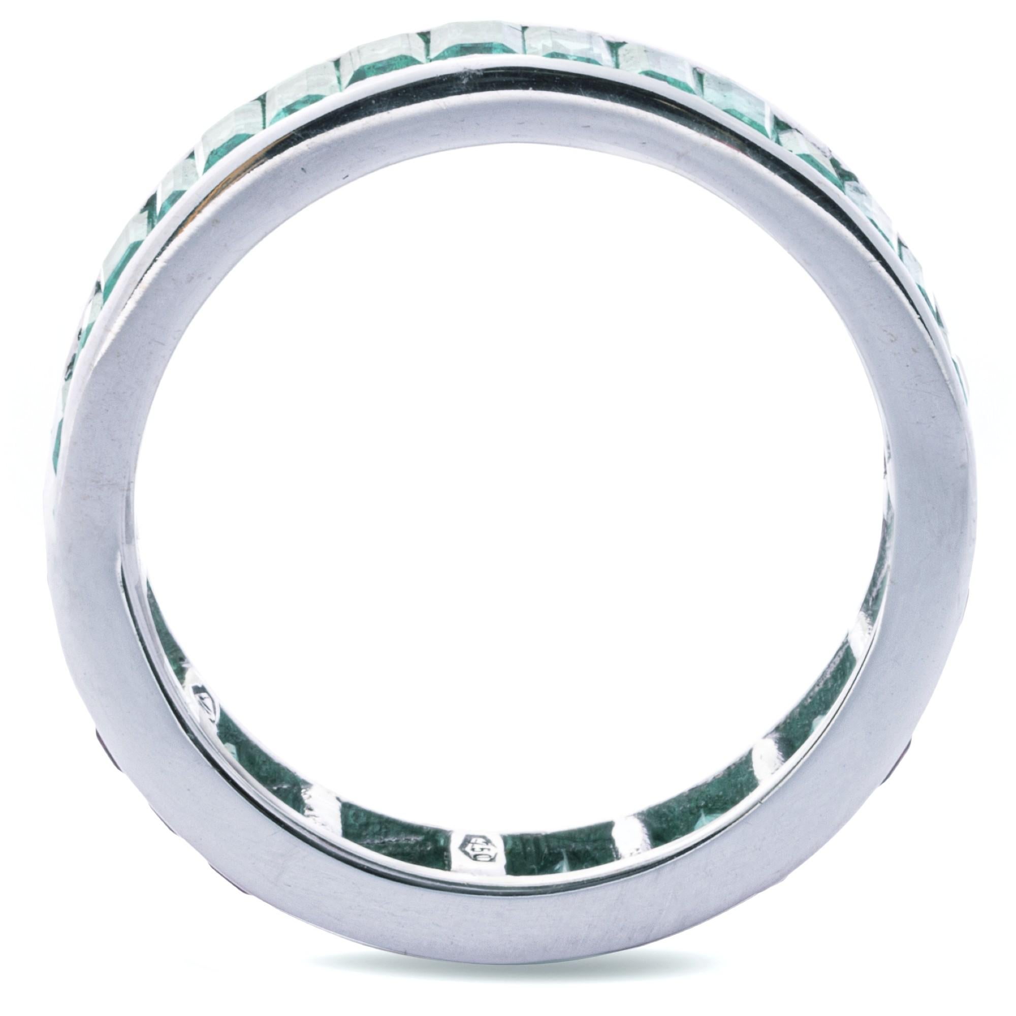 Alex Jona Baguette Cut Emerald 18 Karat White Gold Eternity Band Ring For Sale 2