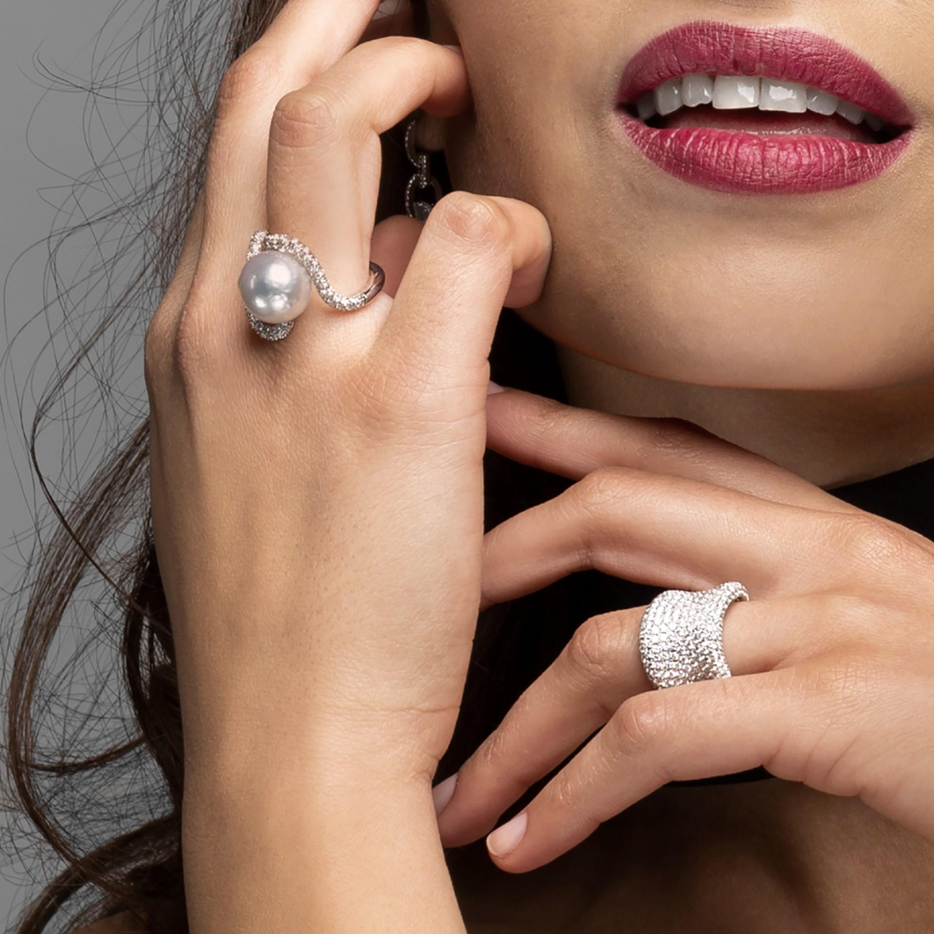Alex Jona Baroque South Sea Pearl White Diamond 18 Karat White Gold Ring For Sale 2