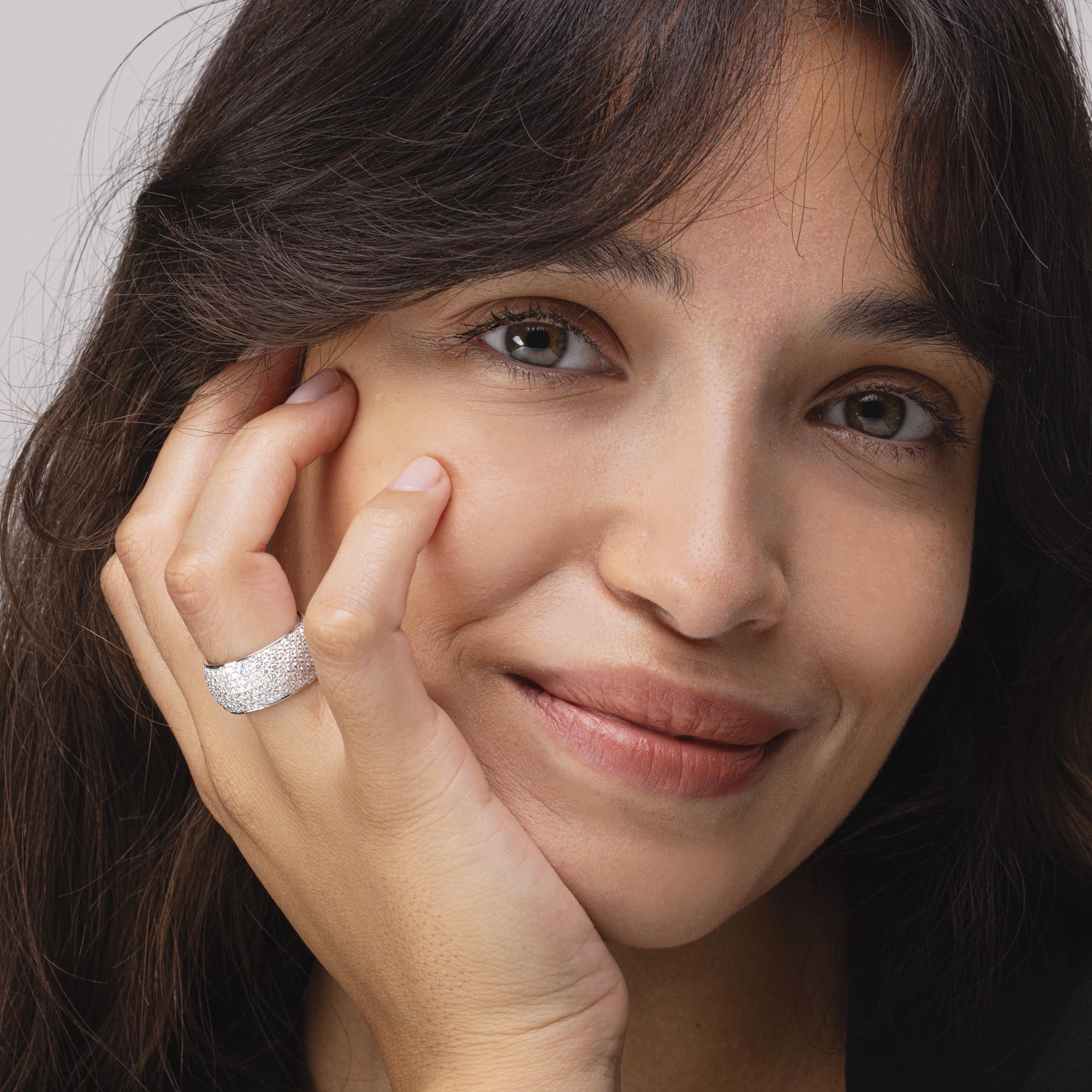 Alex Jona design collection, hand crafted in Italy, 18 karat white gold, barrel diamond pavé ring band, featuring 3.40 carats of white diamonds.

Alex Jona jewels stand out, not only for their special design and for the excellent quality of the