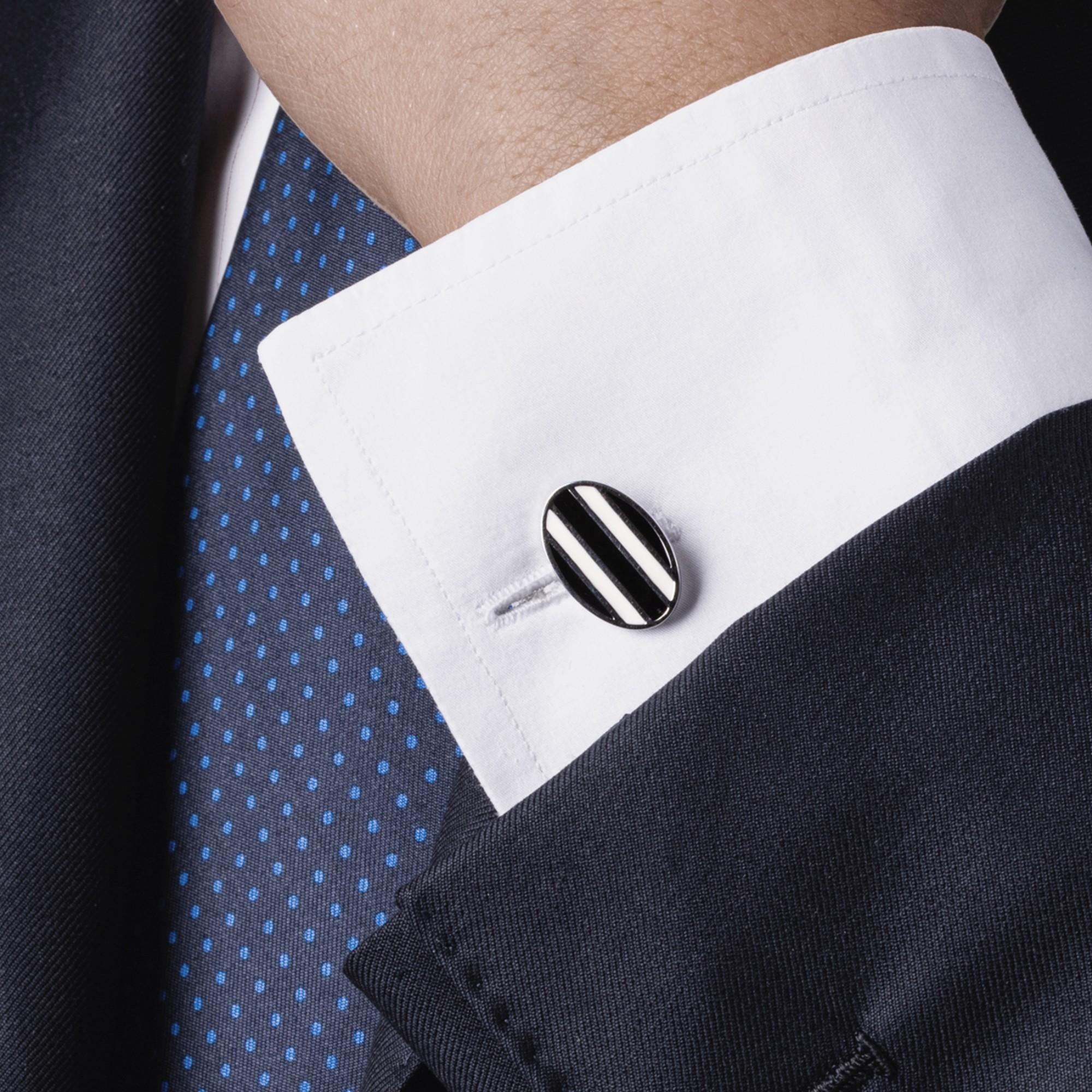 Alex Jona Manschettenknöpfe aus Sterlingsilber mit schwarzer und weißer Emaille und Juventus-Schild Damen im Angebot