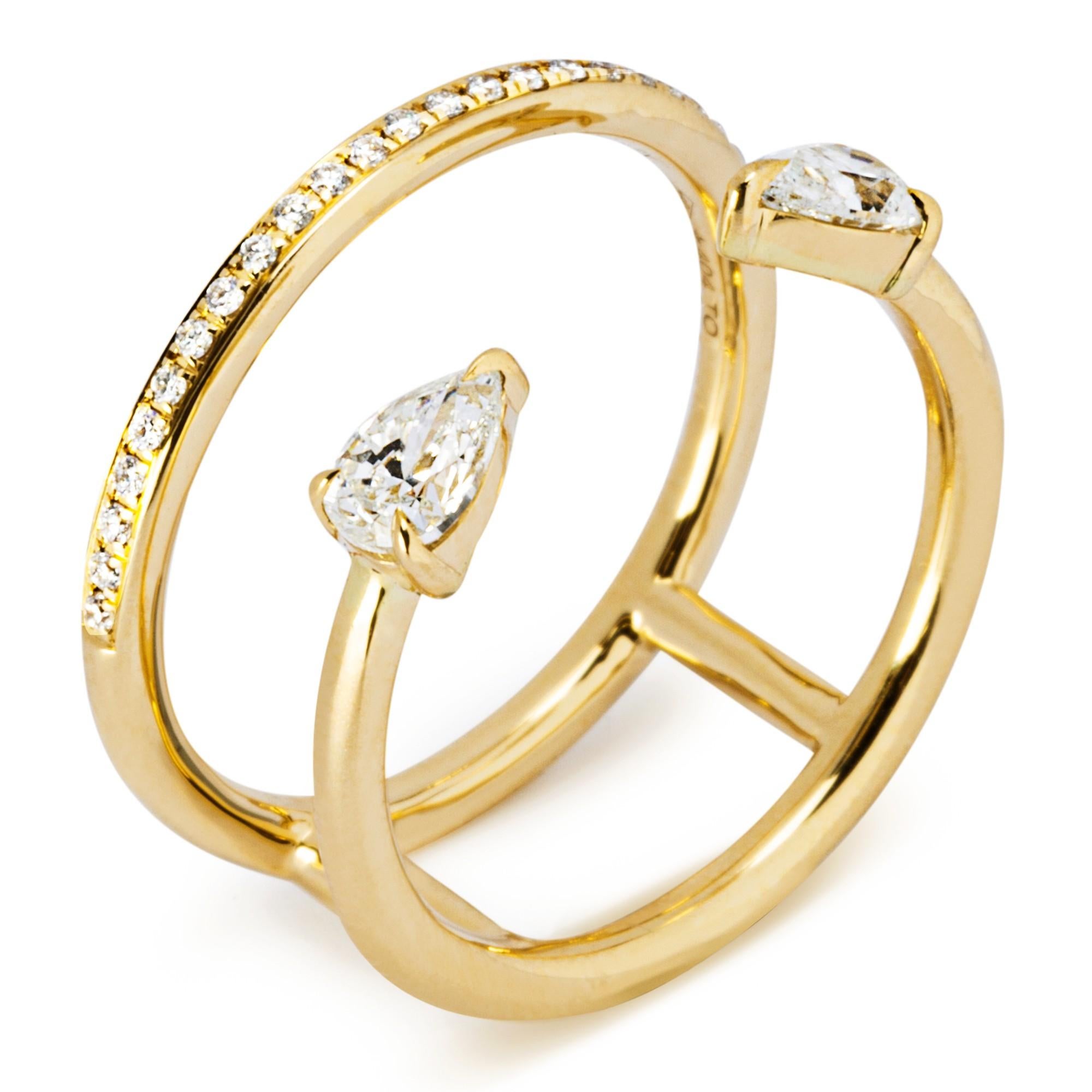 Offener Ring aus 18 Karat Gelbgold mit schwarzen Diamanten und weißen Diamanten von Jona (Tropfenschliff) im Angebot