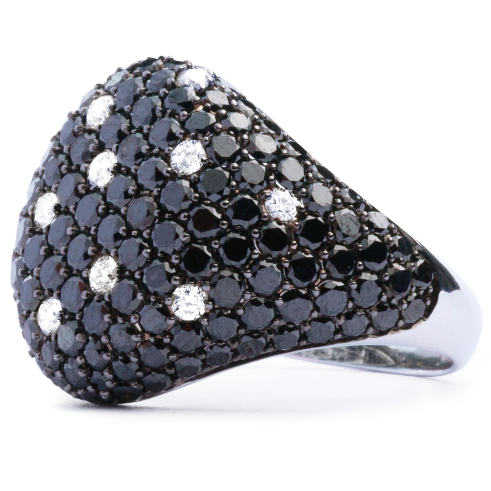 Contemporary Alex Jona Black & White Diamond 18 Karat White Gold Signet Ring For Sale
