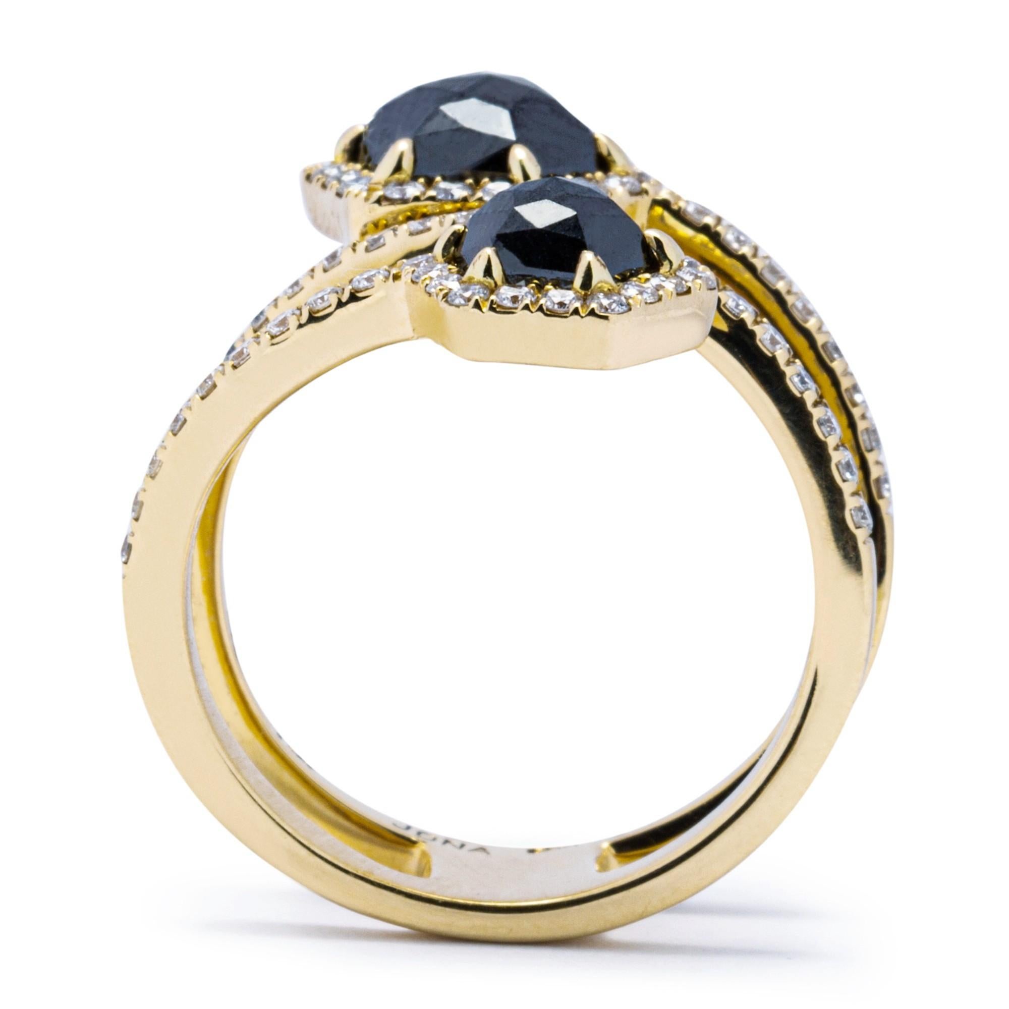 Alex Jona Black & White Diamond 18 Karat Yellow Gold Crossover Ring Band In New Condition For Sale In Torino, IT