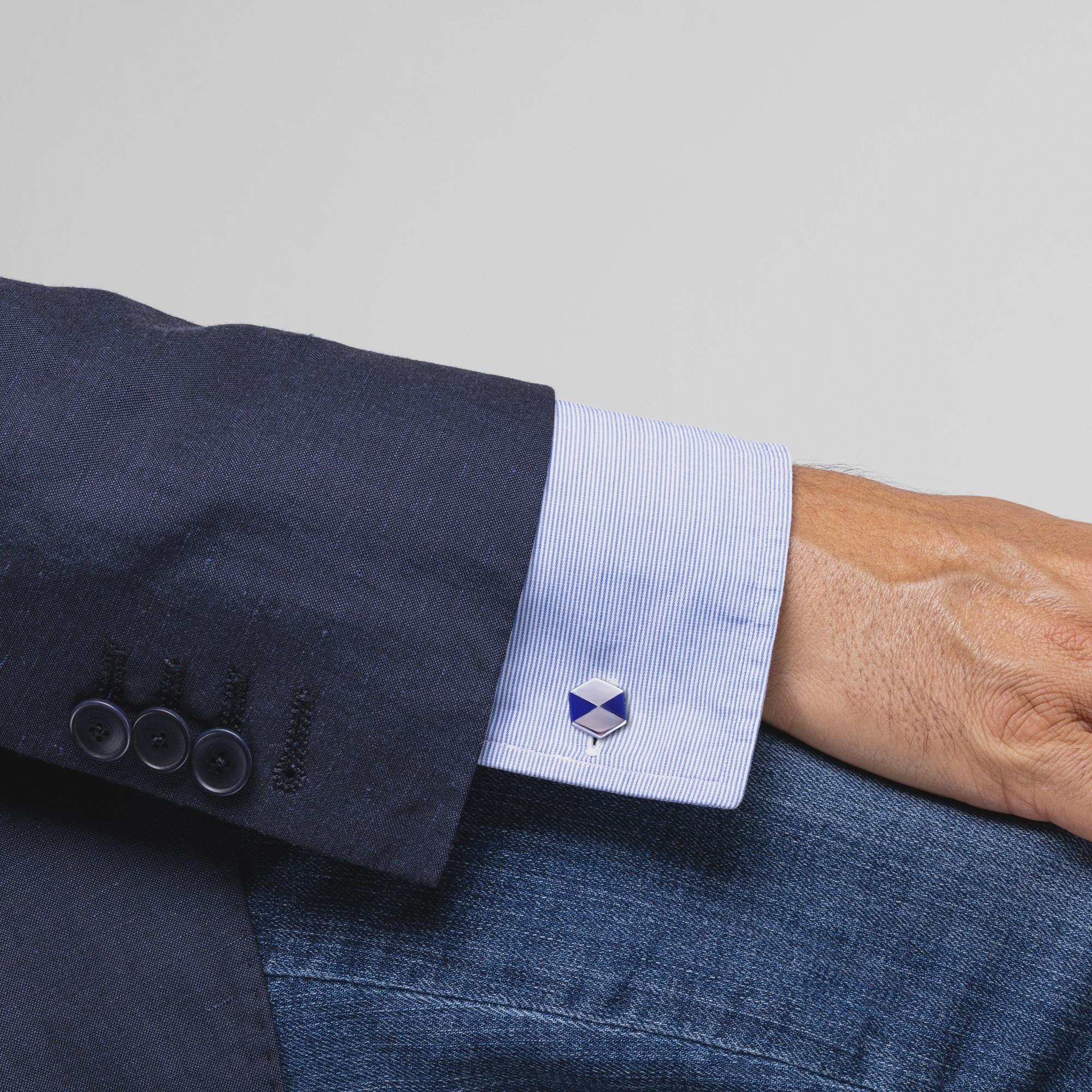 Collection design Alex Jona, fabriqué à la main en Italie, argent sterling plaqué rhodium  boutons de manchette hexagonaux, avec émail bleu. Marqué 