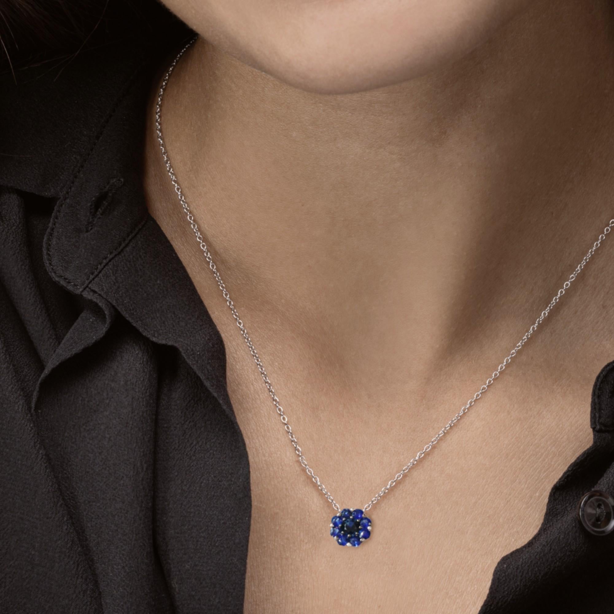 Alex Jona Blue Sapphire 18Karat White Gold Flower Pendant Necklace Unisexe en vente