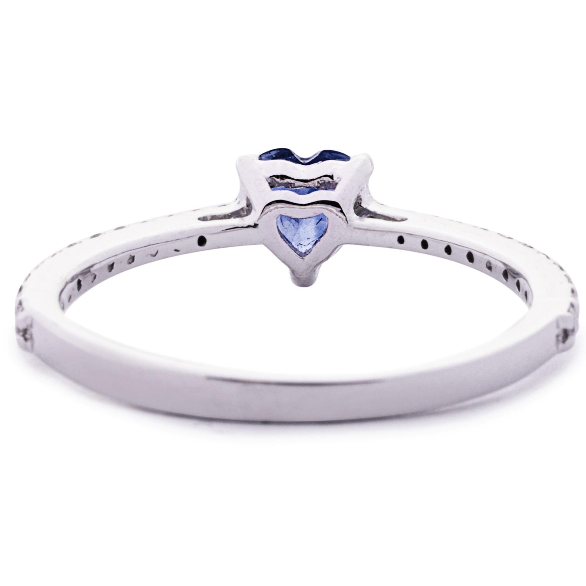Alex Jona Blue Sapphire Heart & White Diamond 18 Karat White Gold Solitaire Ring For Sale 1