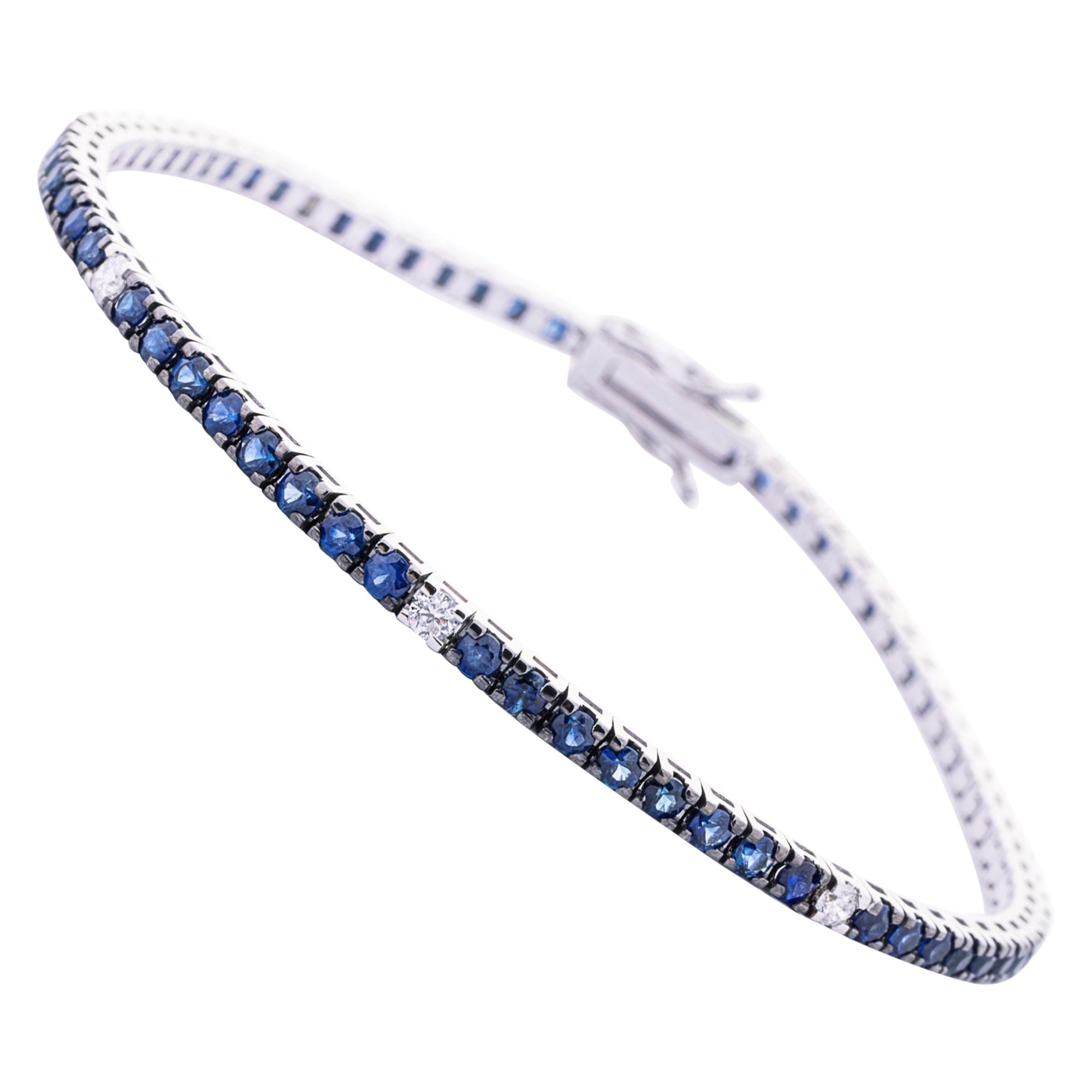 Alex Jona Zafiro azul Diamante blanco Pulsera de tenis de oro blanco de 18 quilates
