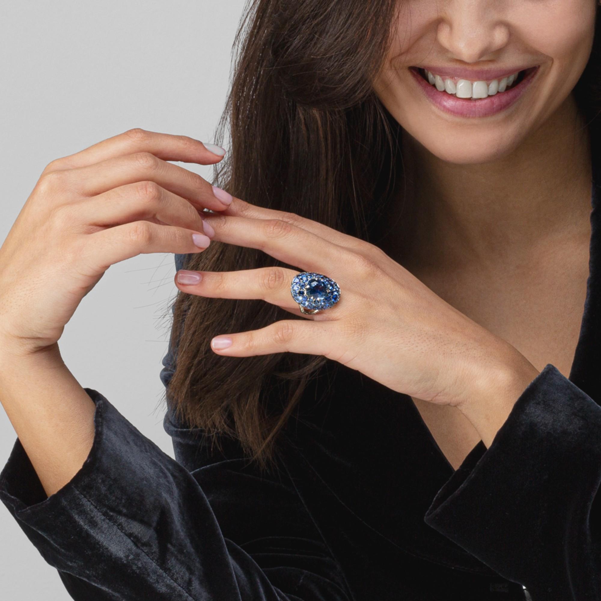 Contemporary Alex Jona Blue Sapphire White Diamond White Gold Ring For Sale