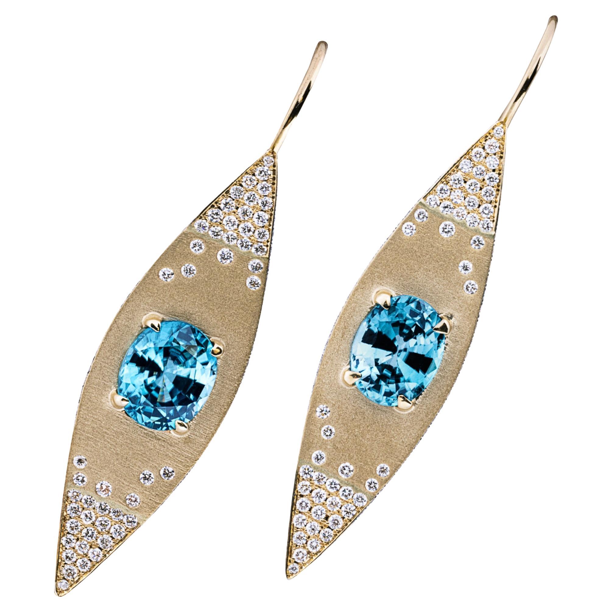 Alex Jona Blue Zircon White Diamond 18 Karat Yellow Gold Pendant Earrings For Sale