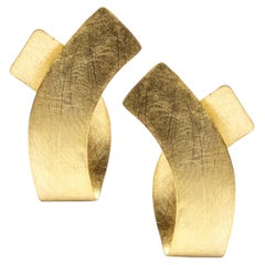 Alex Jona Brushed 18 Karat Yellow Gold Stud Earrings