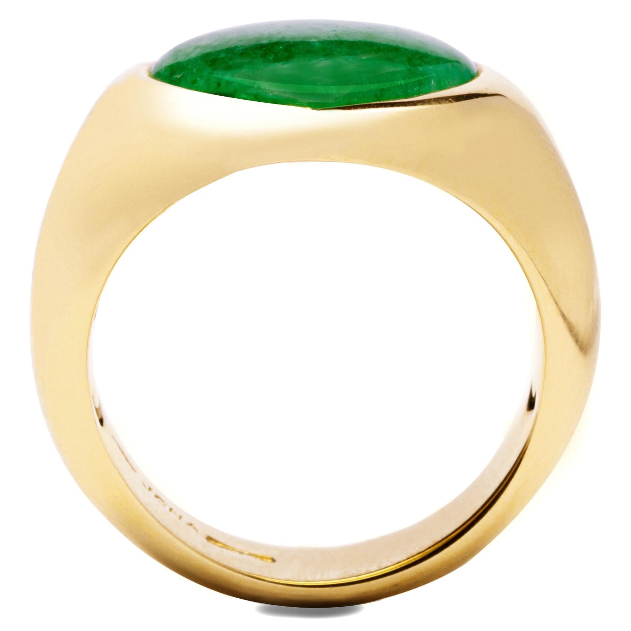 Contemporary Alex Jona Burmese Jade Jadeite 18 Karat Yellow Gold Heart Band Ring For Sale