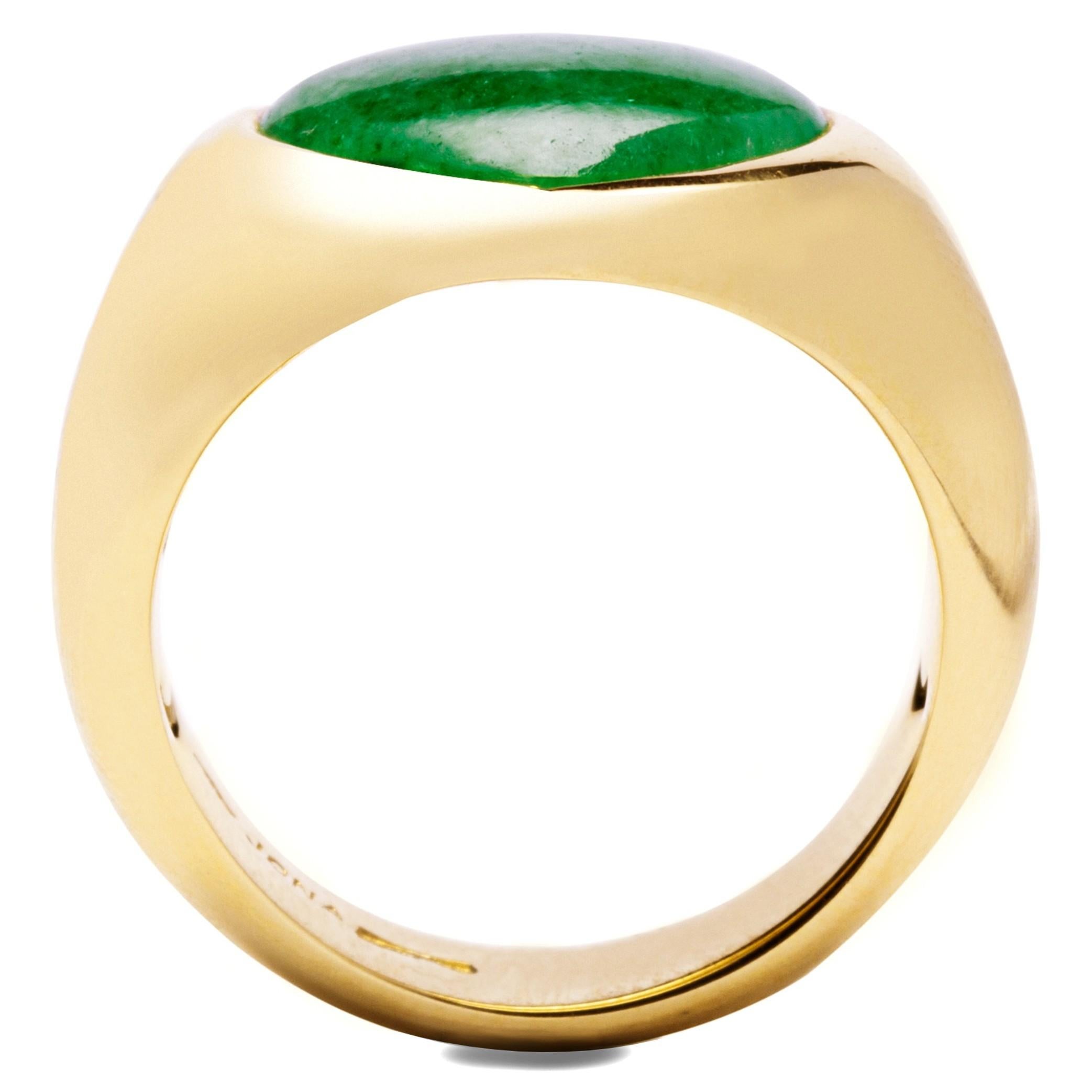 Contemporary Alex Jona Burmese Jade Jadeite 18 Karat Yellow Gold Heart Band Ring For Sale