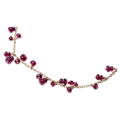 Collana in oro giallo 18 carati con spinello rosso birmano di Alex Jona