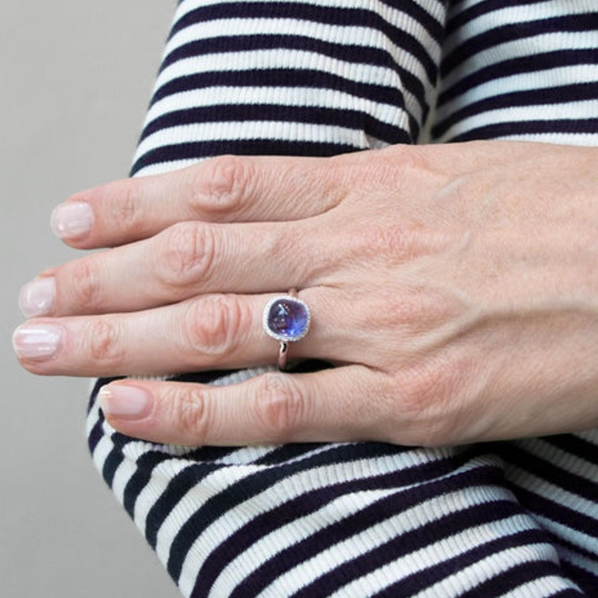 Women's Alex Jona Cabochon Tanzanite White Diamond 18 Karat White Gold Solitaire Ring For Sale