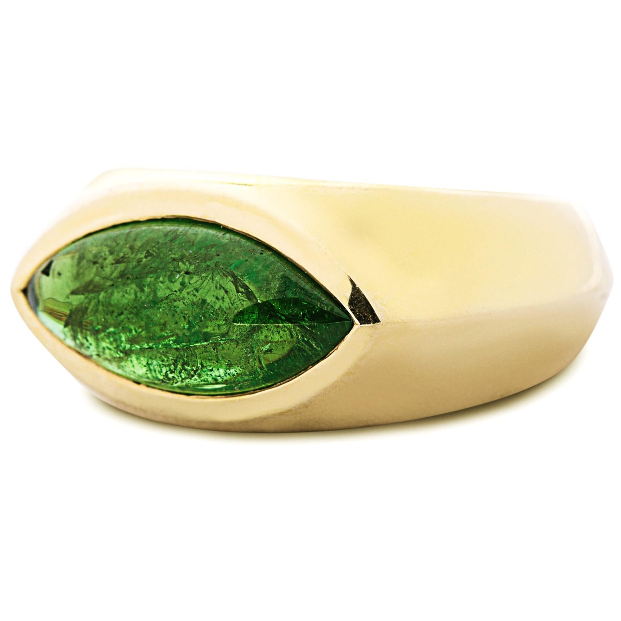 Alex Jona, bague en or jaune 18 carats avec cabochon de tsavorite Neuf - En vente à Lugano, CH
