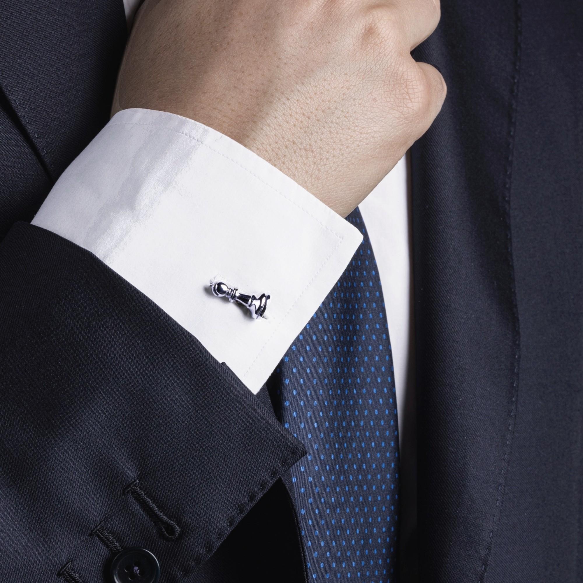 Alex Jona design collection, hand crafted in Italy, Chess Knight & Bishop Sterling Silver cufflinks. 

Alex Jona cufflinks stand out, not only for their special design and for the excellent quality, but also for the careful attention given to